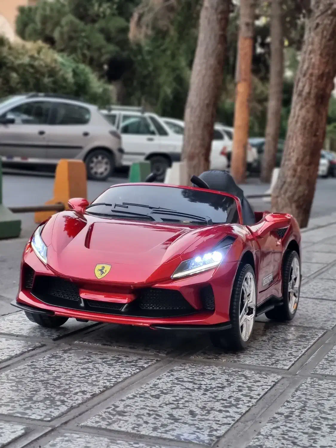 ماسین شارژی سوپر اسپرت فراری سوئیچ خور|اسباببازی|تهران, شهرک صدرا|دیوار