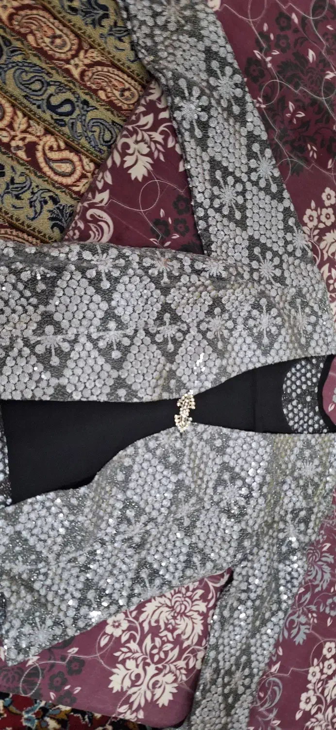 لباس مجلسی|لباس|آبسرد, |دیوار