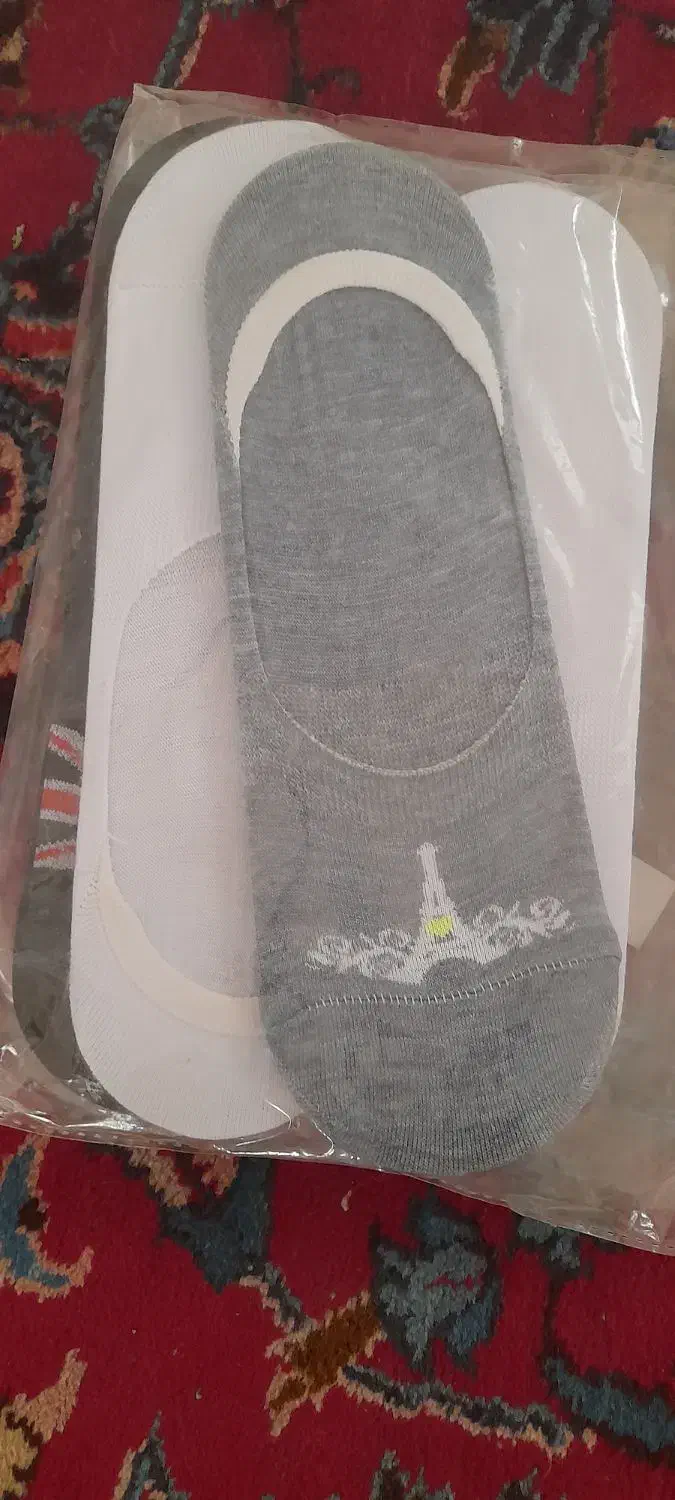 جوراب|لباس|یزد, |دیوار