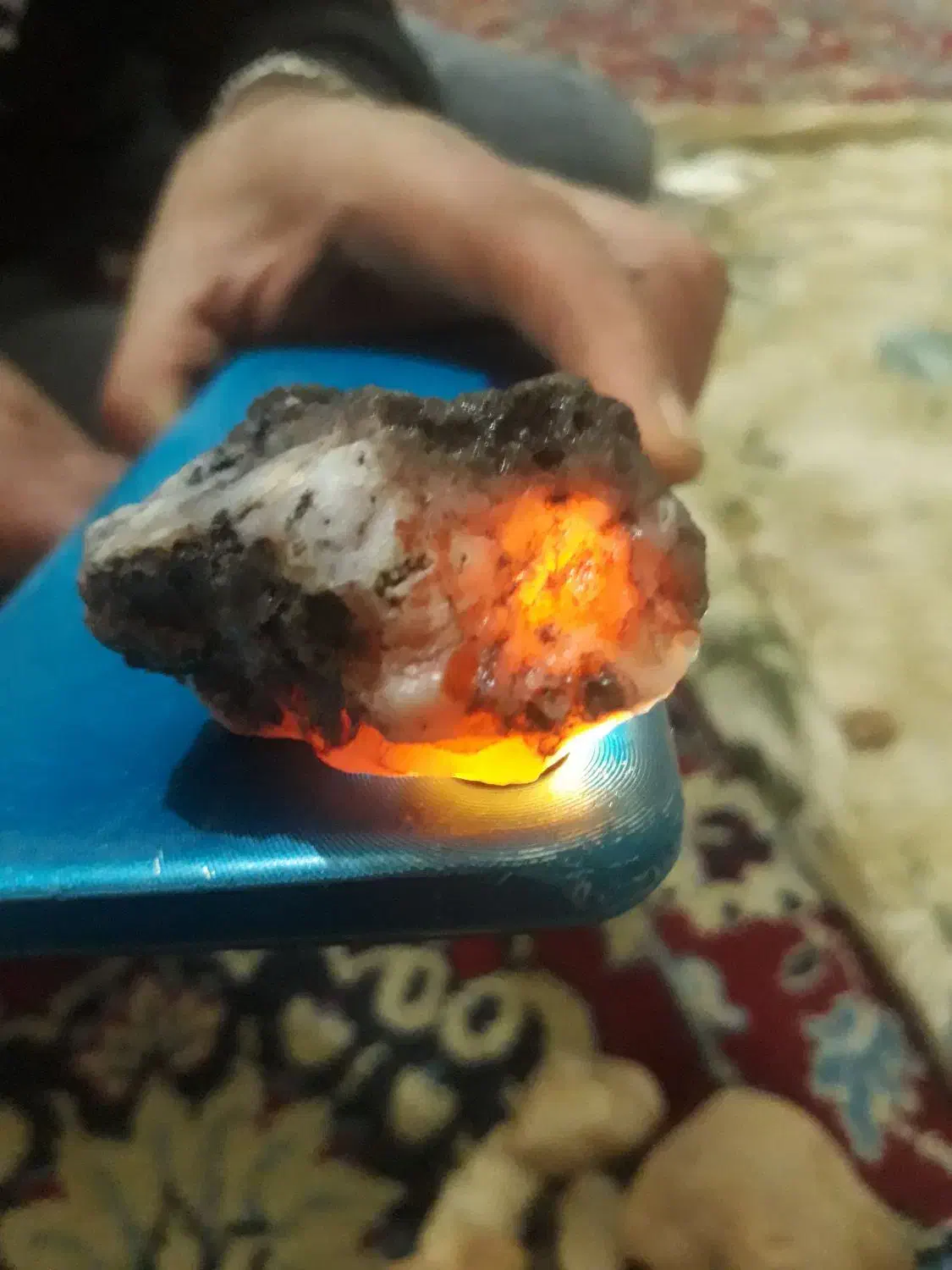 سنگهای قیمتی زیباوفلوریت|جواهرات|مهاجران, |دیوار