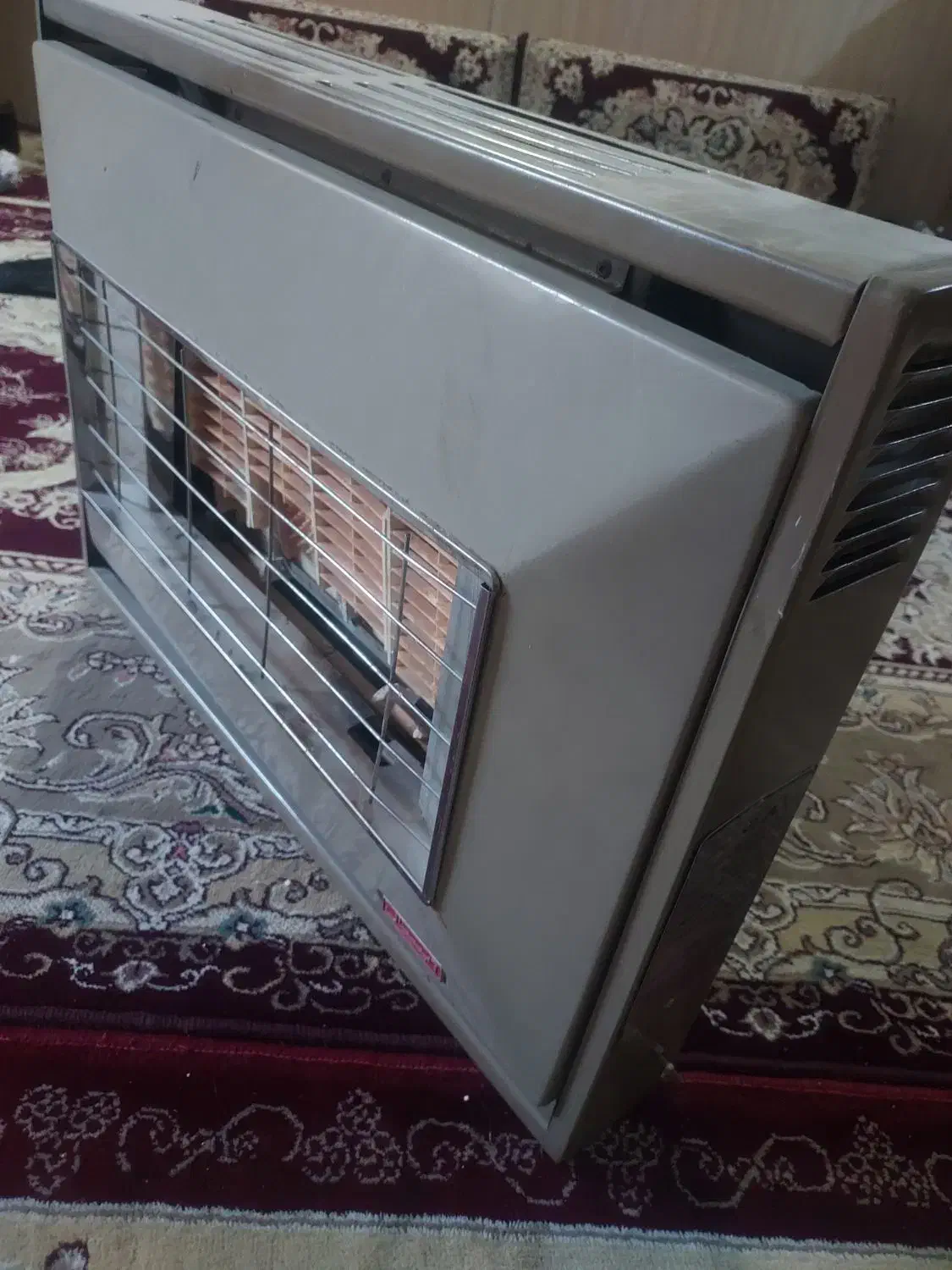 بخاری دیواری دودکش دار|بخاری، هیتر، شومینه|مشهد, شهید قربانی|دیوار