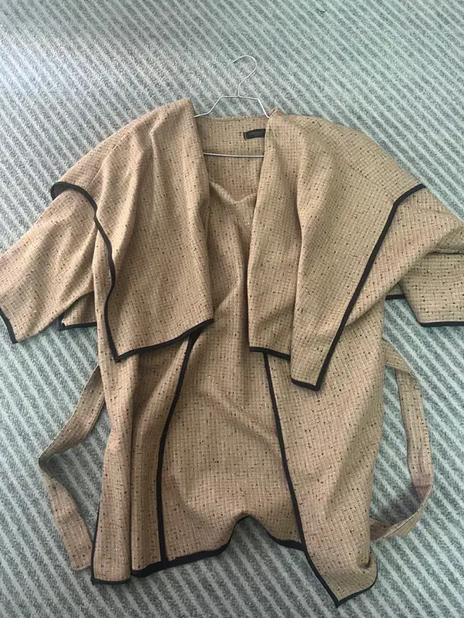 لباس پاییزه|لباس|اصفهان, بوستان آینه خانه|دیوار