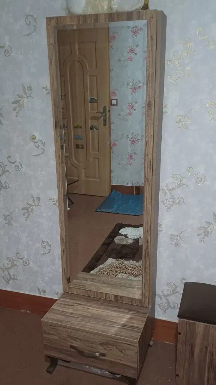 سرویس خواب در حد نو|تخت و سرویس خواب|شیراز, امام حسین|دیوار