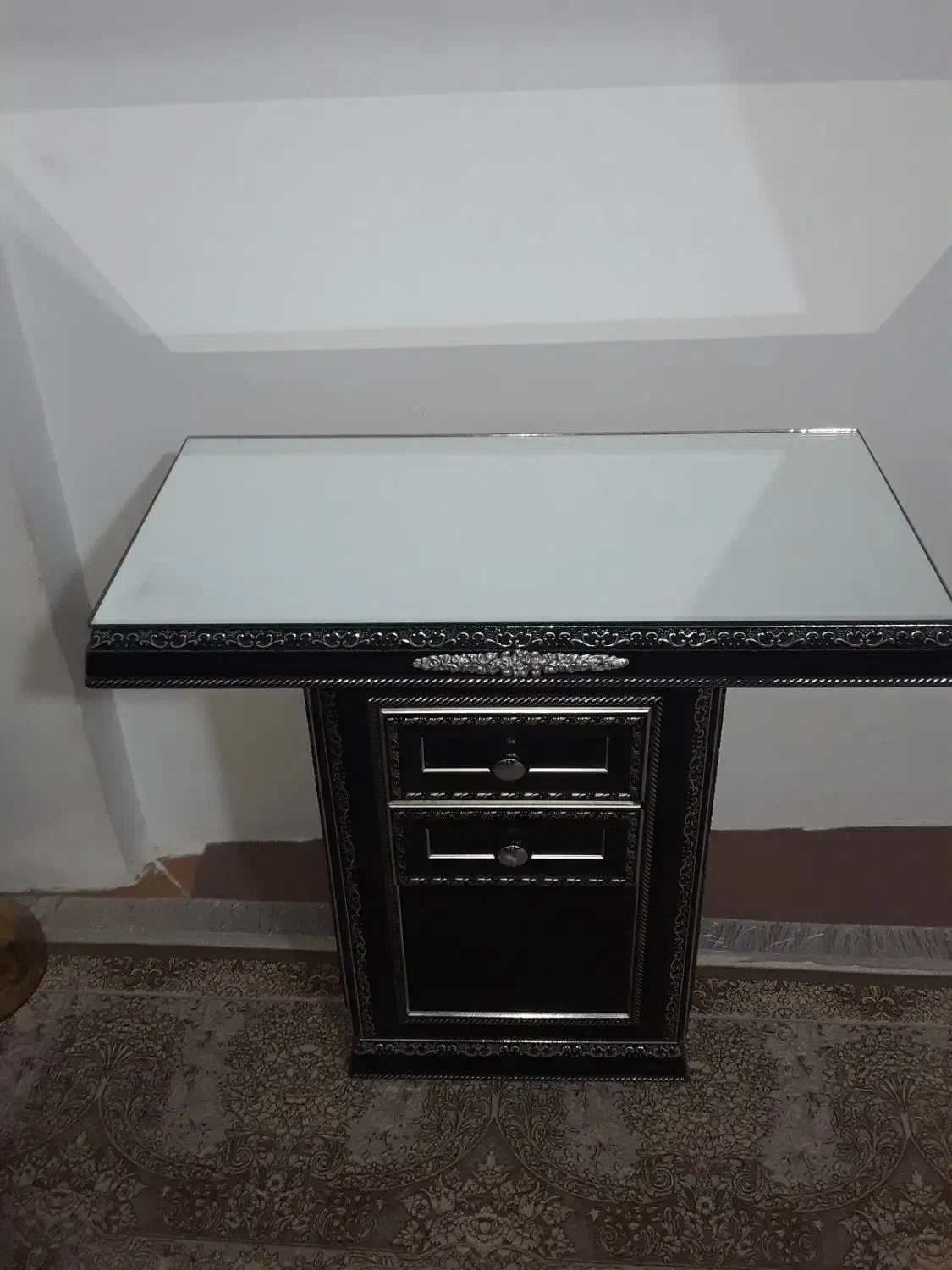 میز  شمع دانی،  آرایش  ، توالت|بوفه، ویترین، کنسول|محمدشهر, جعفرآباد|دیوار