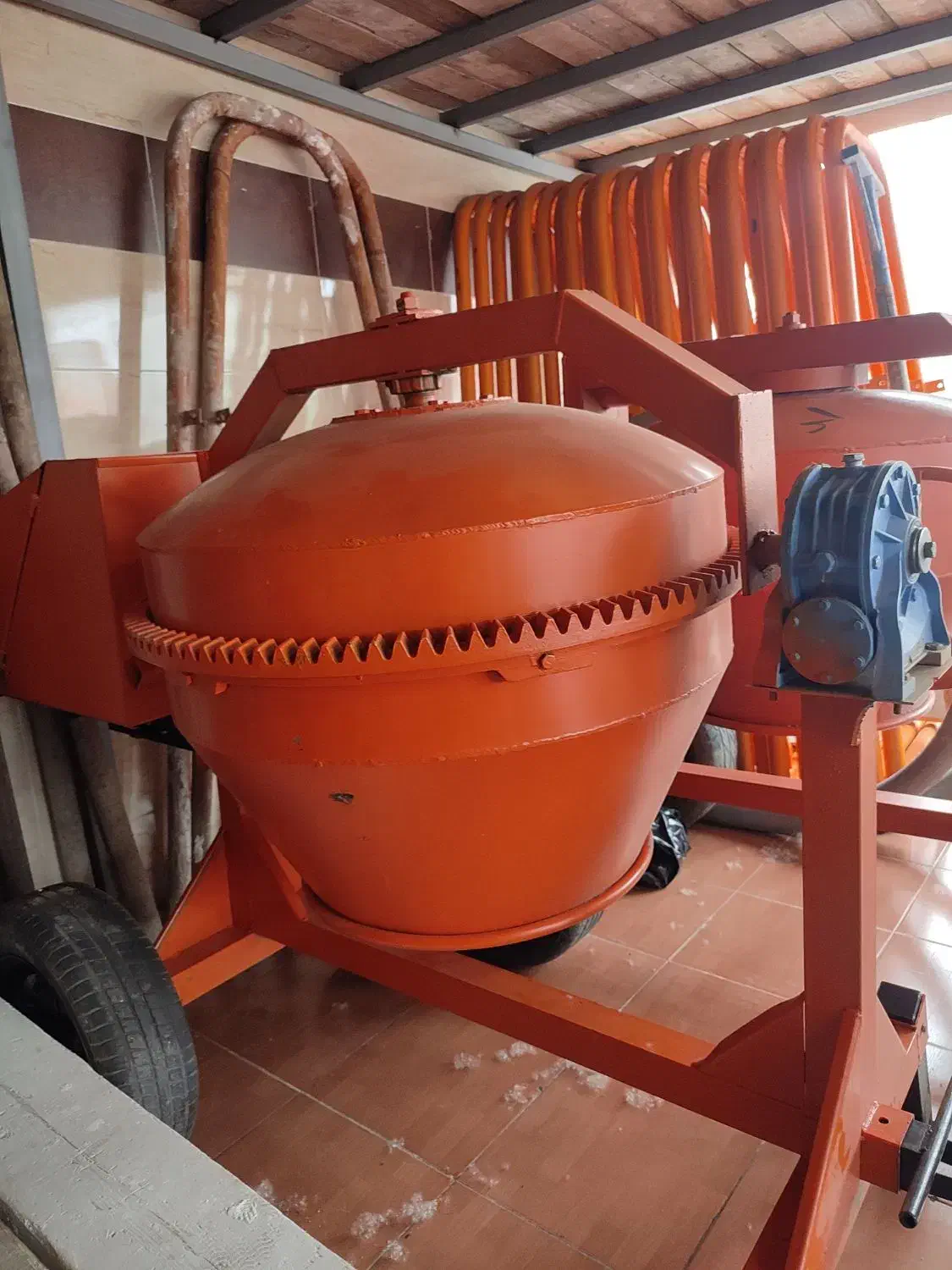 بتونیر میکسر بتونگیر|مصالح و تجهیزات ساختمان|رشت, معلولین|دیوار