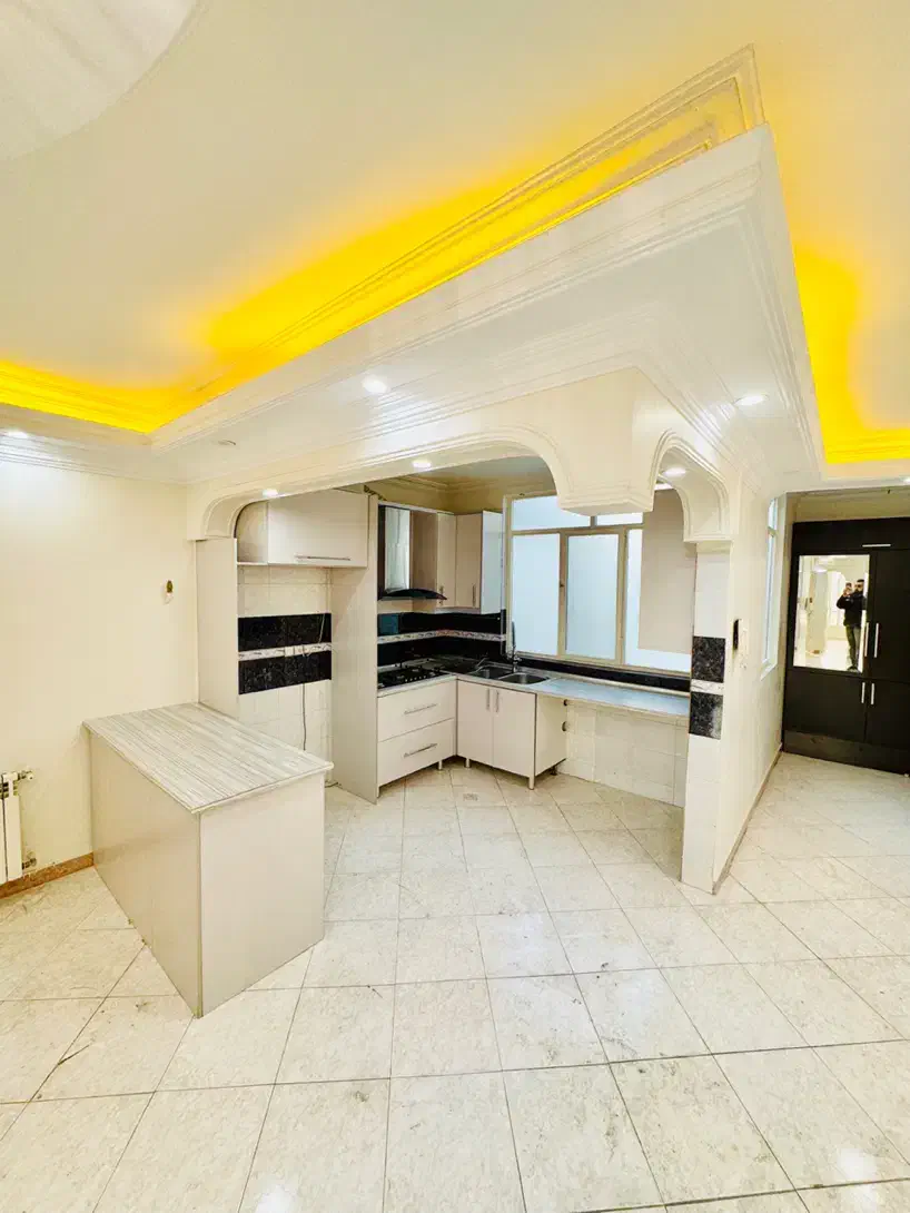 75متر * 2خواب *رو به آفتاب *خوش نقشه *تبدیل تا رهن