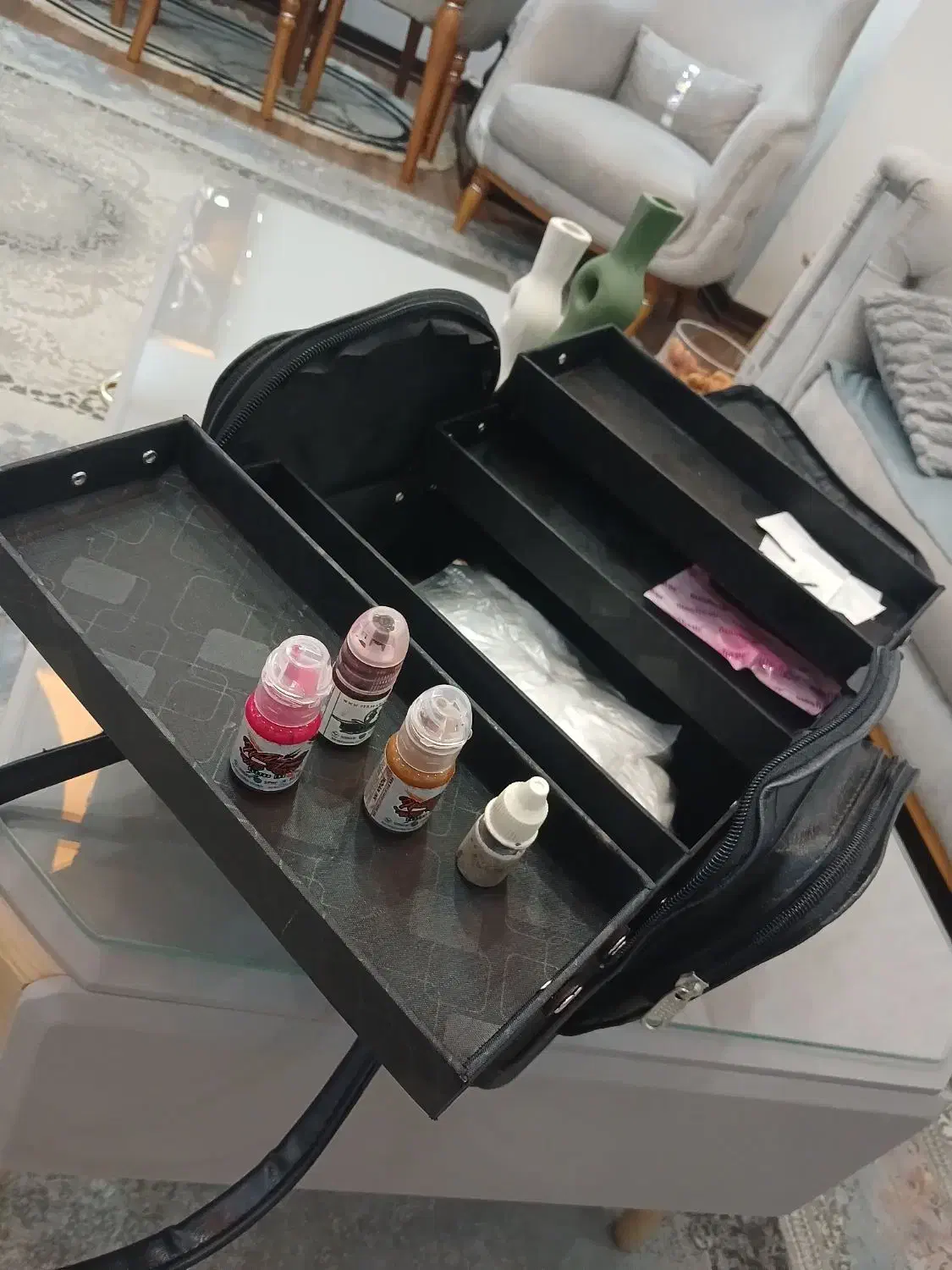 لوازم تتو|آرایشی، بهداشتی، درمانی|اندیشه, اندیشه فاز ۱|دیوار