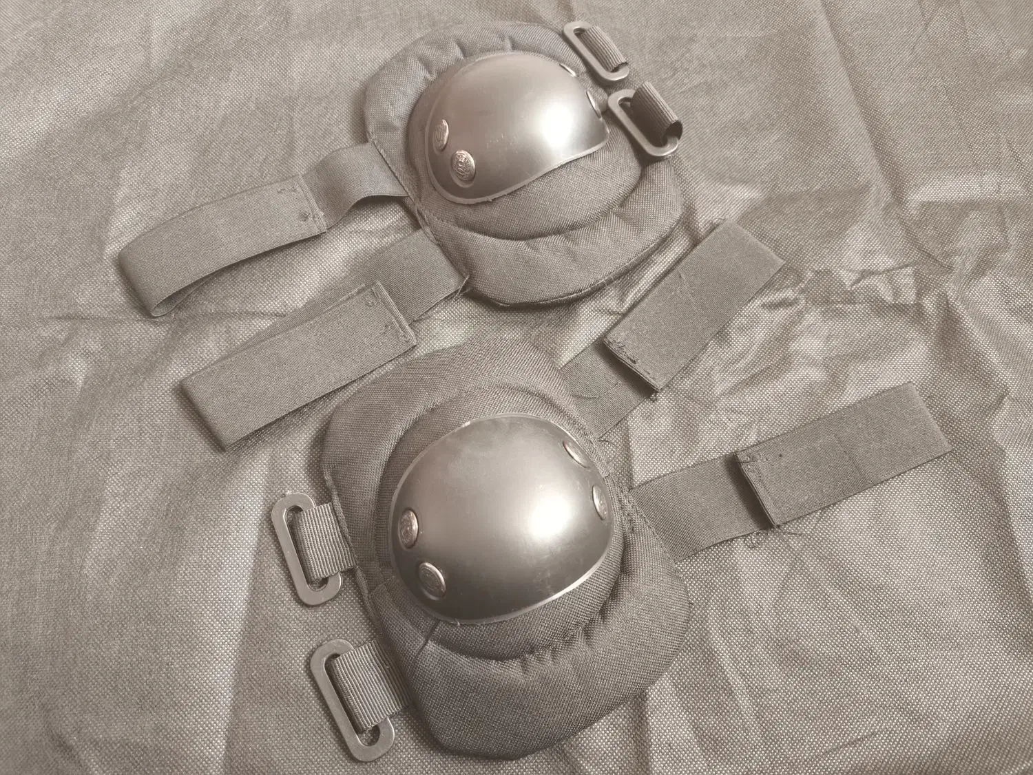 ست ضربه گیر آرنج و زانو|کوهنوردی و کمپینگ|کرج, حصارک بالا|دیوار