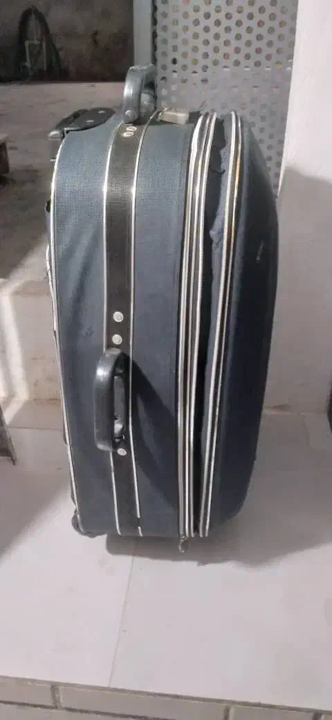 چمدان نیاز به تعمیر|کیف، کفش، کمربند|رشت, فلسطین|دیوار