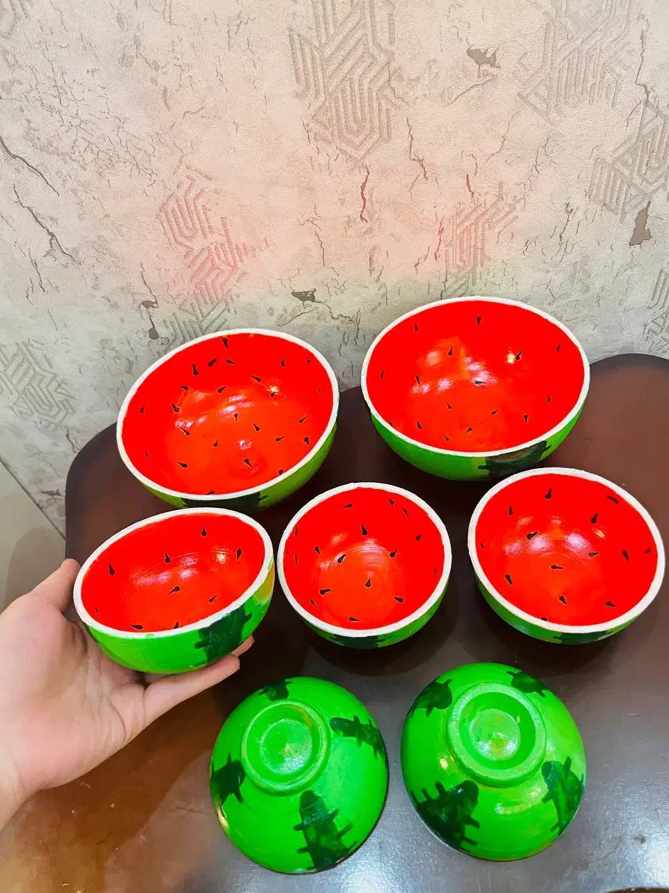 تعدادی لباس و کفش در حد نو / ست سفالی یلدایی|لباس|مشگین شهر, |دیوار