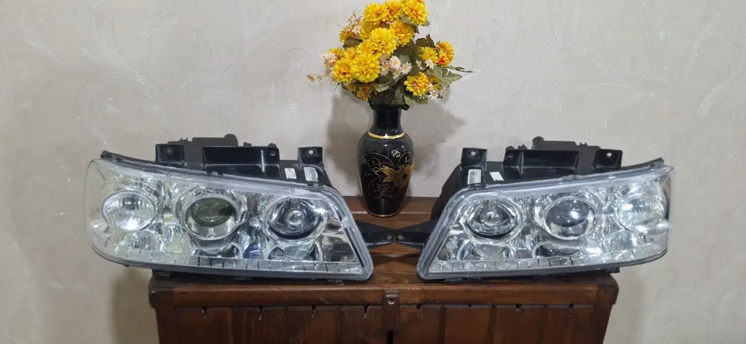 دو عدد چراغ جلو پژو 405 SLX در حد آک|قطعات یدکی و لوازم جانبی|اهواز, کوی باهنر|دیوار