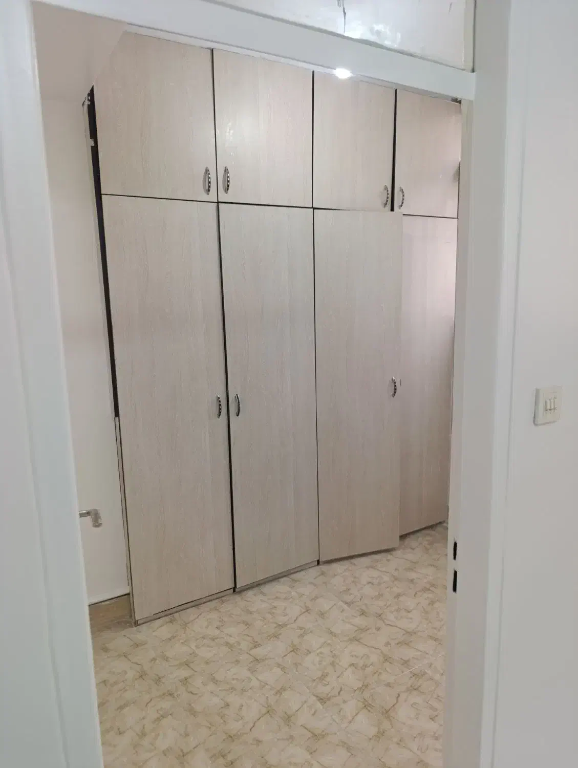 40 متر-تک واحدی -ط اول - تخلیه-تا مترو ۲ دقیقه