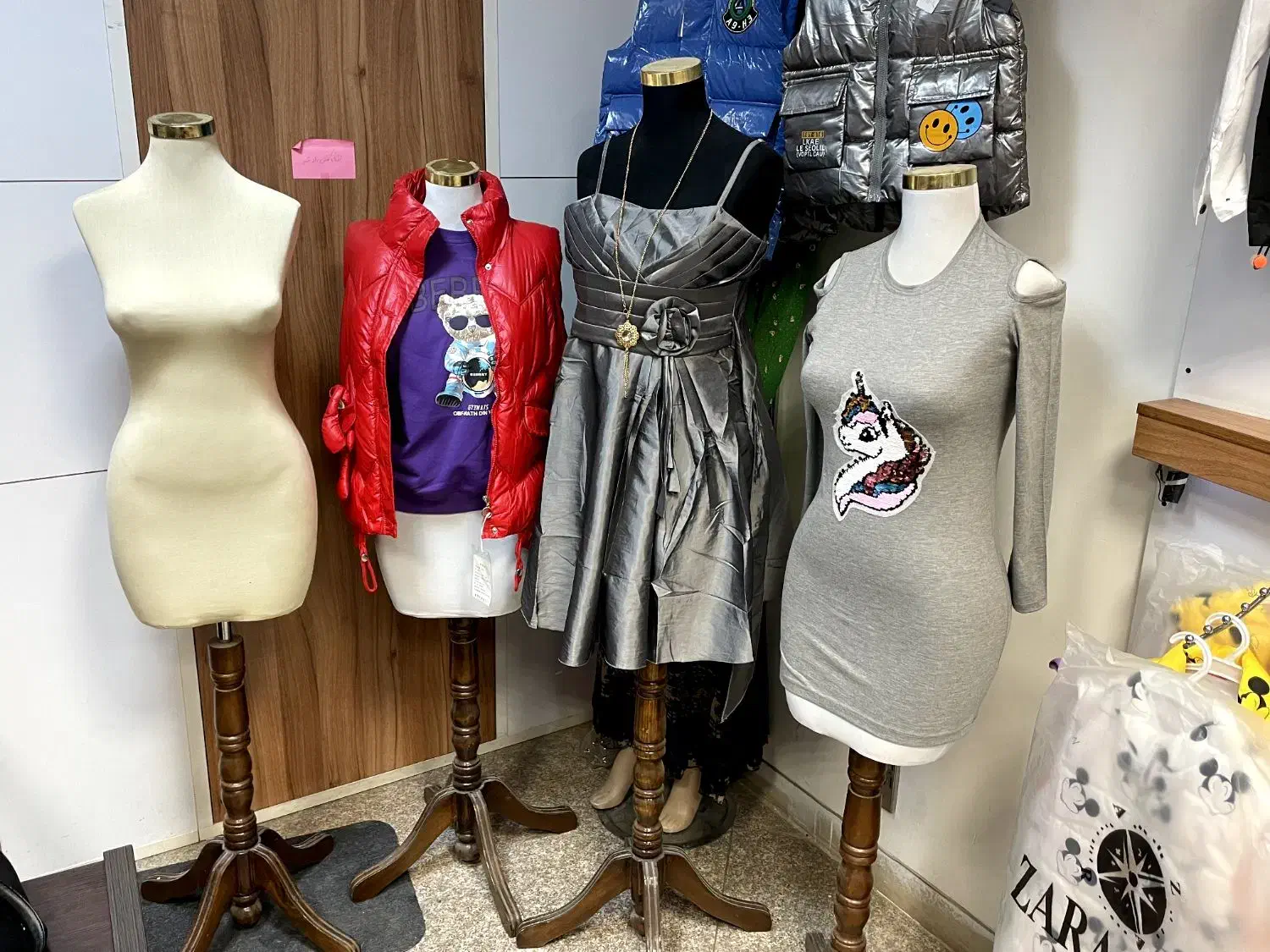 مانکن زنانه و بچه گانه،رگال،پایه رگال،چوب کار|فروشگاه و مغازه|همدان, |دیوار