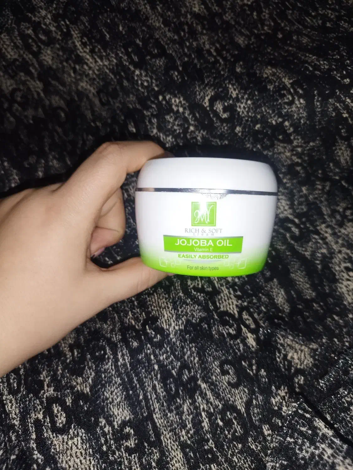 کرم ضدآفتاب|آرایشی، بهداشتی، درمانی|قم, ولیعصر|دیوار