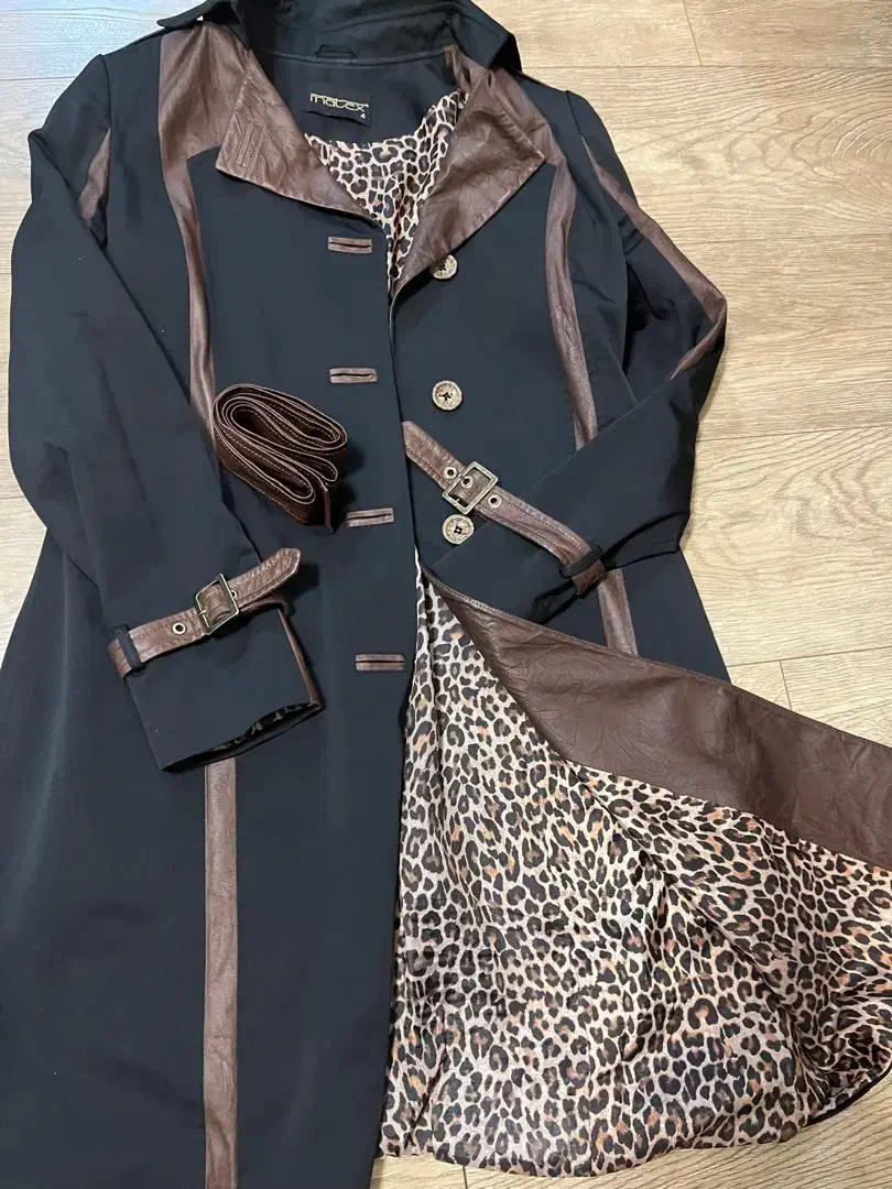 بارانیهای اصل ترک|لباس|تبریز, |دیوار