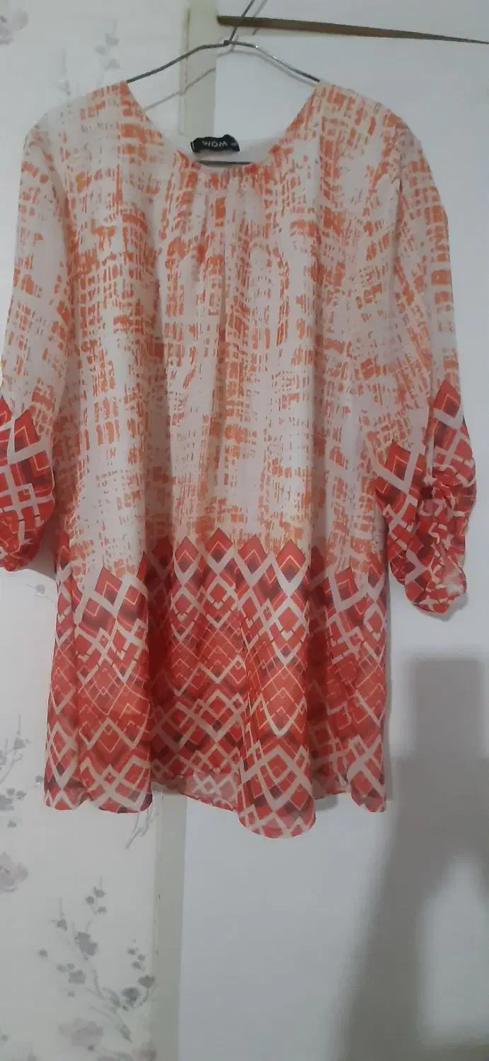 شومیز مانتو پیراهن بارونی در حد نو قیمت در چت|لباس|اراک, |دیوار