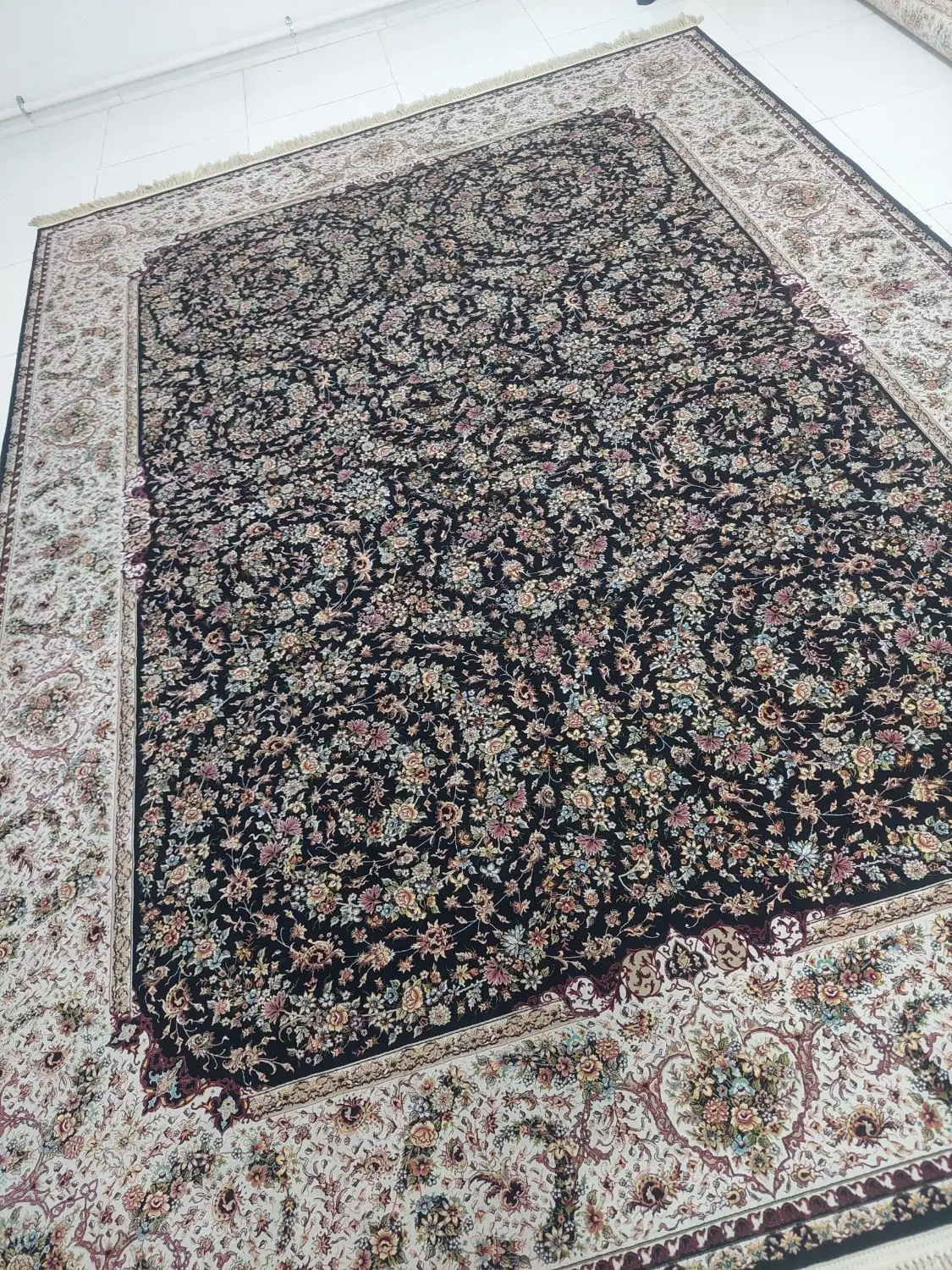 ۲عدد فرش۹متری محتشم کاشان ۱۲۰۰شانه۳۶۰۰تراکم|فرش|کرج, کوی فرهنگ|دیوار