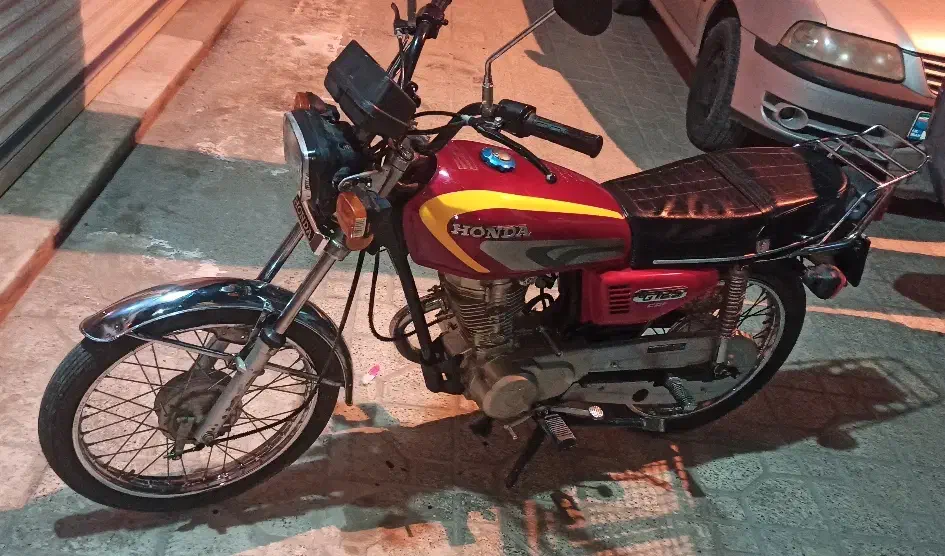 هندا ۱۲۵ CDI پلاک قدیم|موتورسیکلت|صباشهر, |دیوار