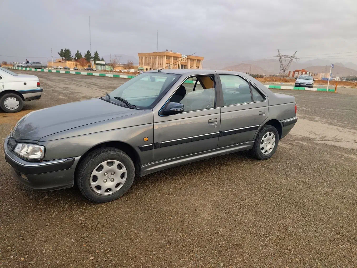 پژو پارس سال 1395|خودرو سواری و وانت|هشتگرد, فاز ۳ مهستان|دیوار