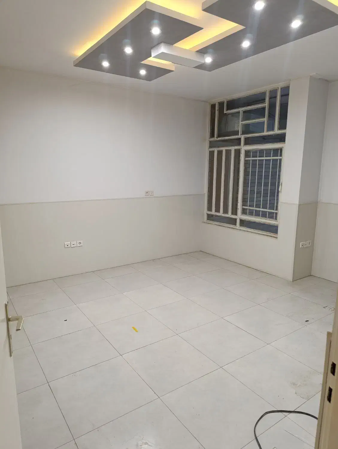 اجاره یک دستگاه واحد دربست ۴۰۰ متری|اجارهٔ دفتر کار، اتاق اداری، مطب|بروجرد, |دیوار