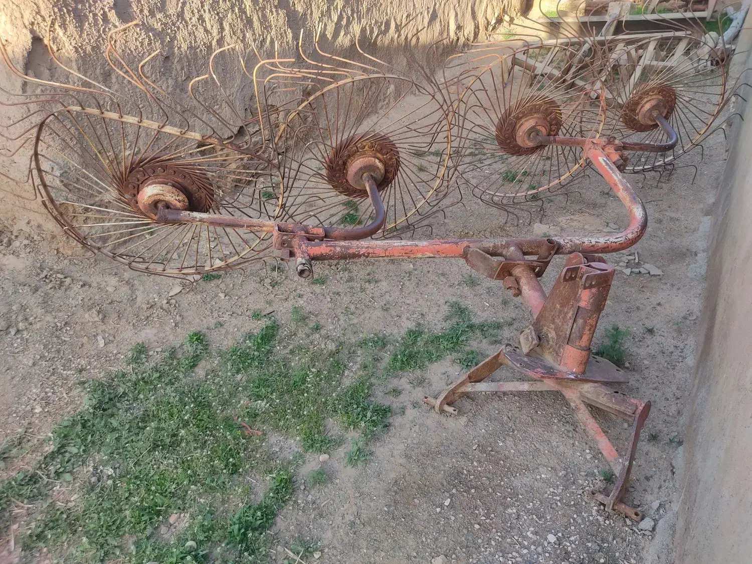 گاواهن|لوازم جانبی حیوانات|کبودرآهنگ, |دیوار