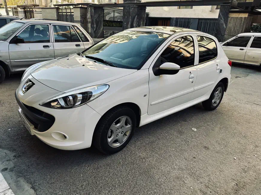 207مدل 402 پاناروما|خودرو سواری و وانت|همدان, |دیوار