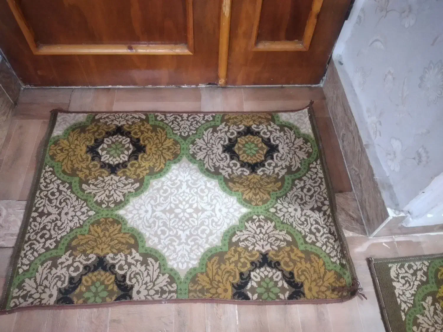 گلیم|گلیم، جاجیم، گبه|رشت, شهرک پردیسان|دیوار