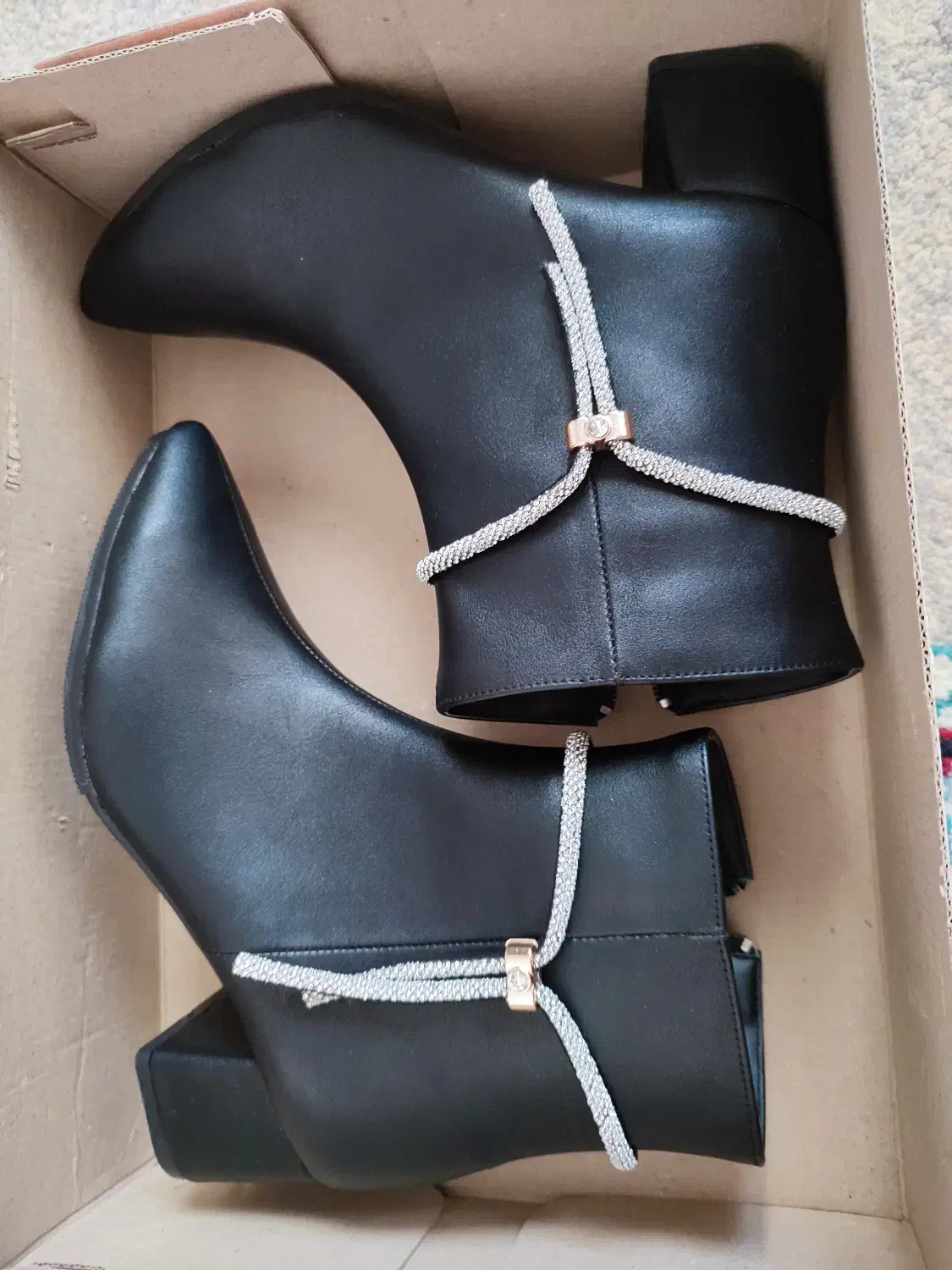 نیم بوت چرم نو|کیف، کفش، کمربند|کرمان, |دیوار