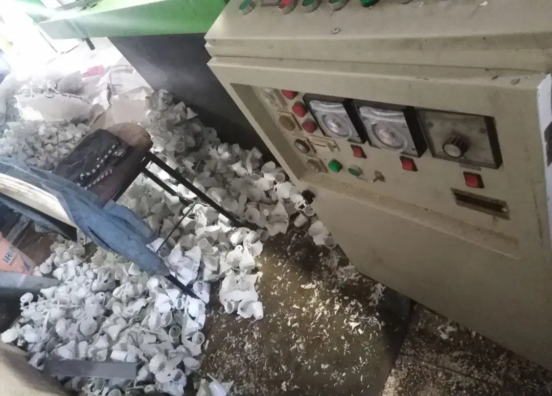 دستگاه تزریق پلاستیک ۲۵۰گرم|ماشینآلات صنعتی|زبرخان, |دیوار