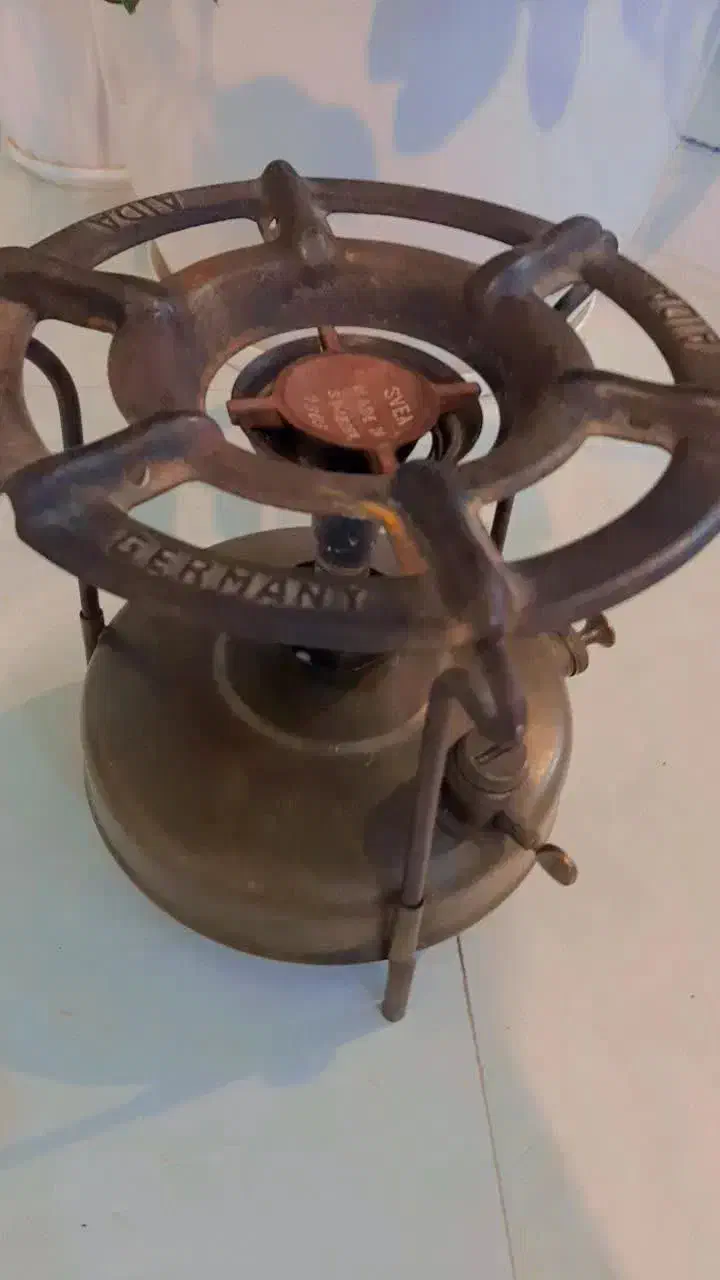 چراغ قدیمی پریموس|کلکسیون اشیاء عتیقه|کرمان, |دیوار