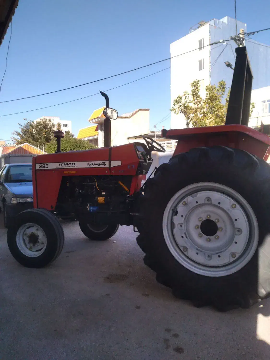 تراکتور  ۲۸۵عتیقه مدل92|خودرو سنگین|کرمانشاه, |دیوار
