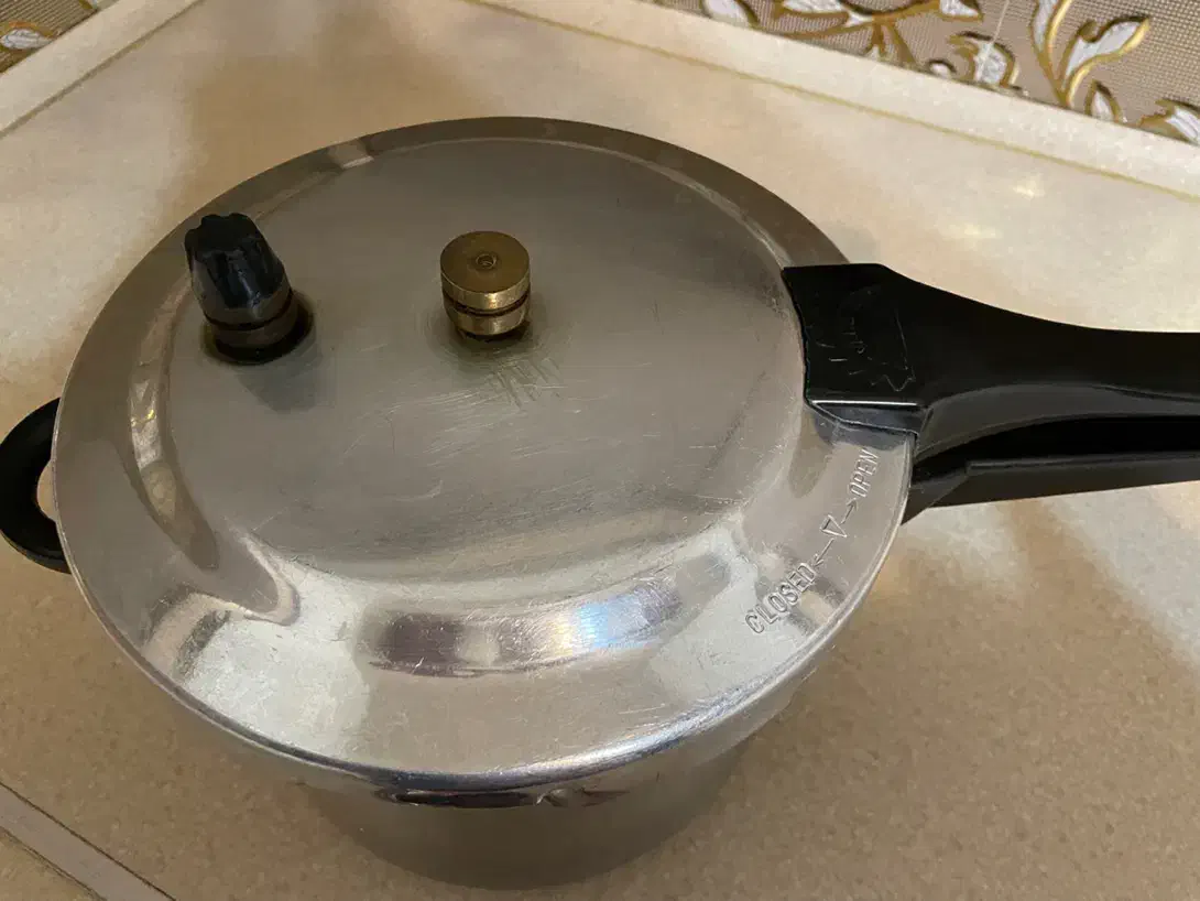 زودپز|ظروف پخت‌وپز|تبریز, |دیوار