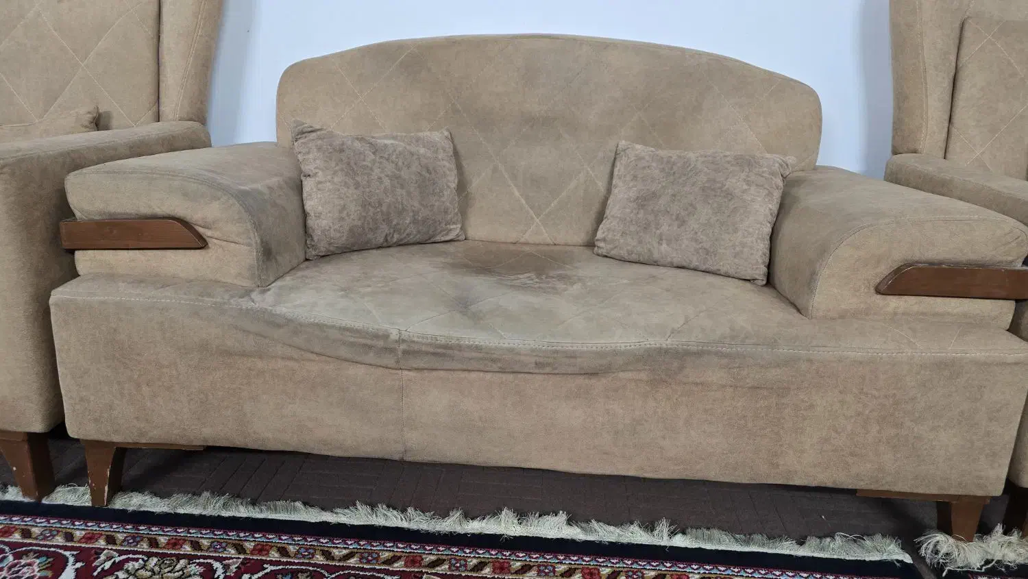 مبل راحتی ۴ نفره درحد|مبلمان خانگی و میز عسلی|قم, شهرک شهرداری|دیوار