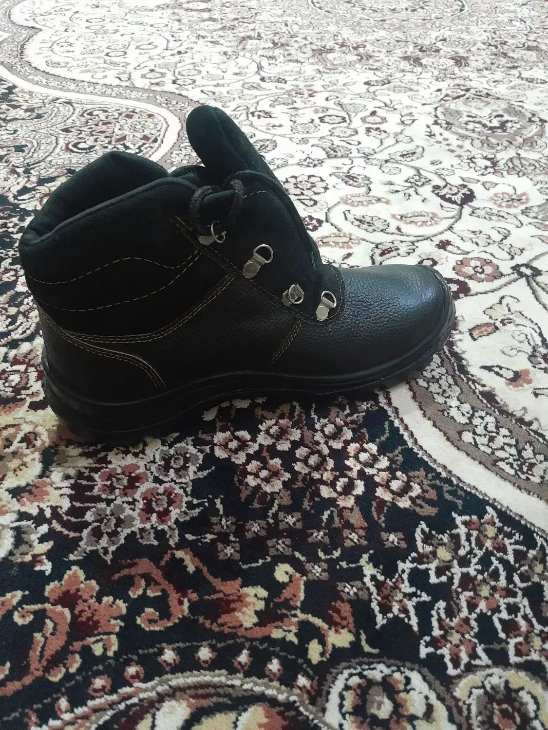 کفش کار نیمه طبی|کیف، کفش، کمربند|بیرجند, |دیوار