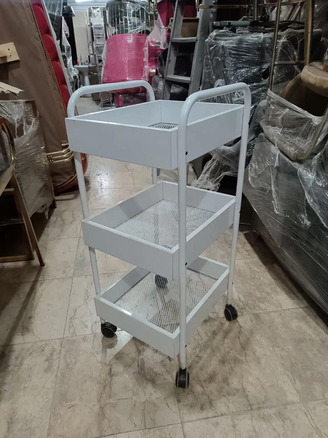 ترولی ۳ طبقه|آرایشگاه و سالنهای زیبایی|تهران, شهرک ابوذر|دیوار