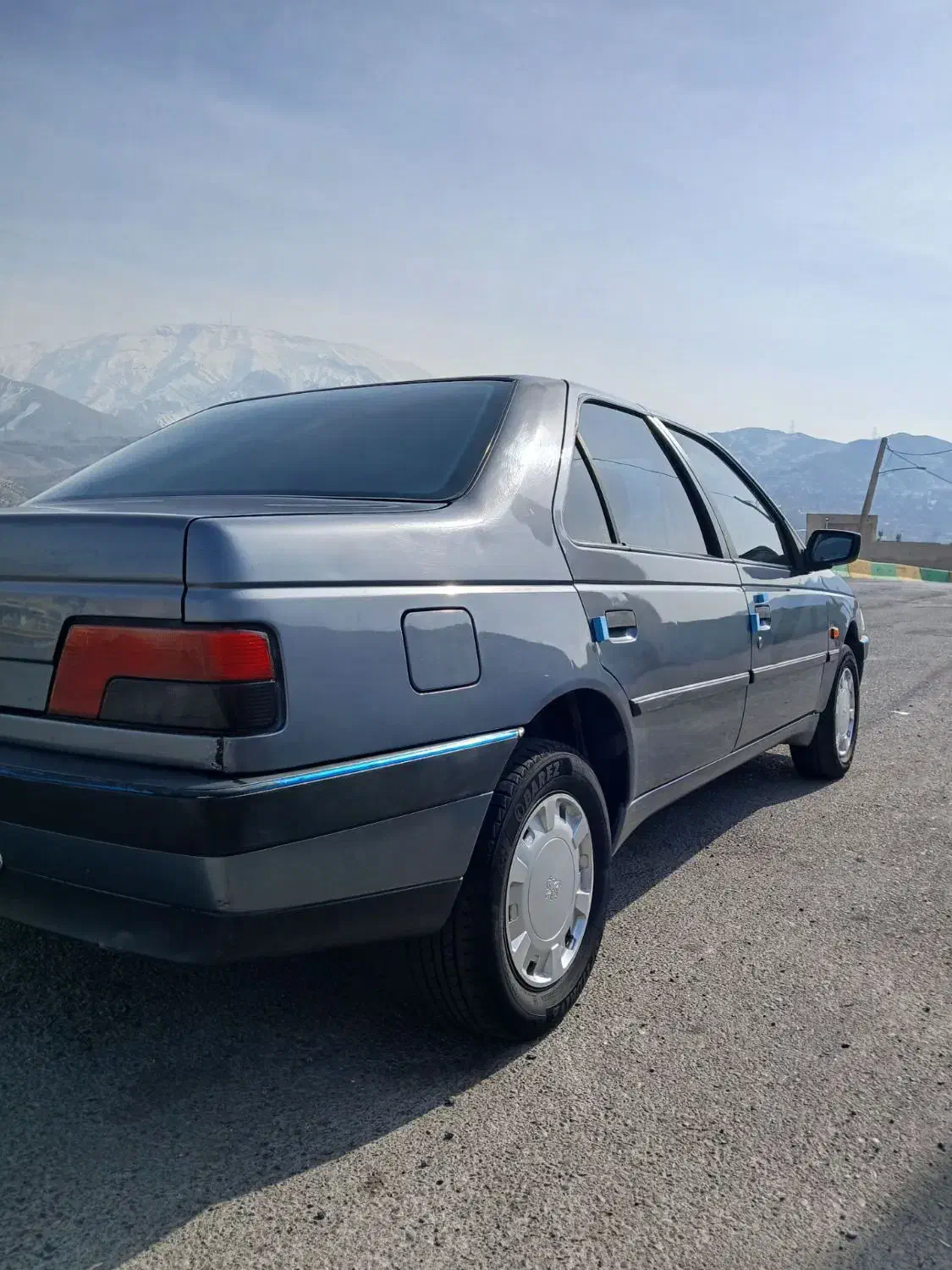 پژو ۴۰۵|خودرو سواری و وانت|هشتگرد, شهرک صنعتی هشتگرد|دیوار