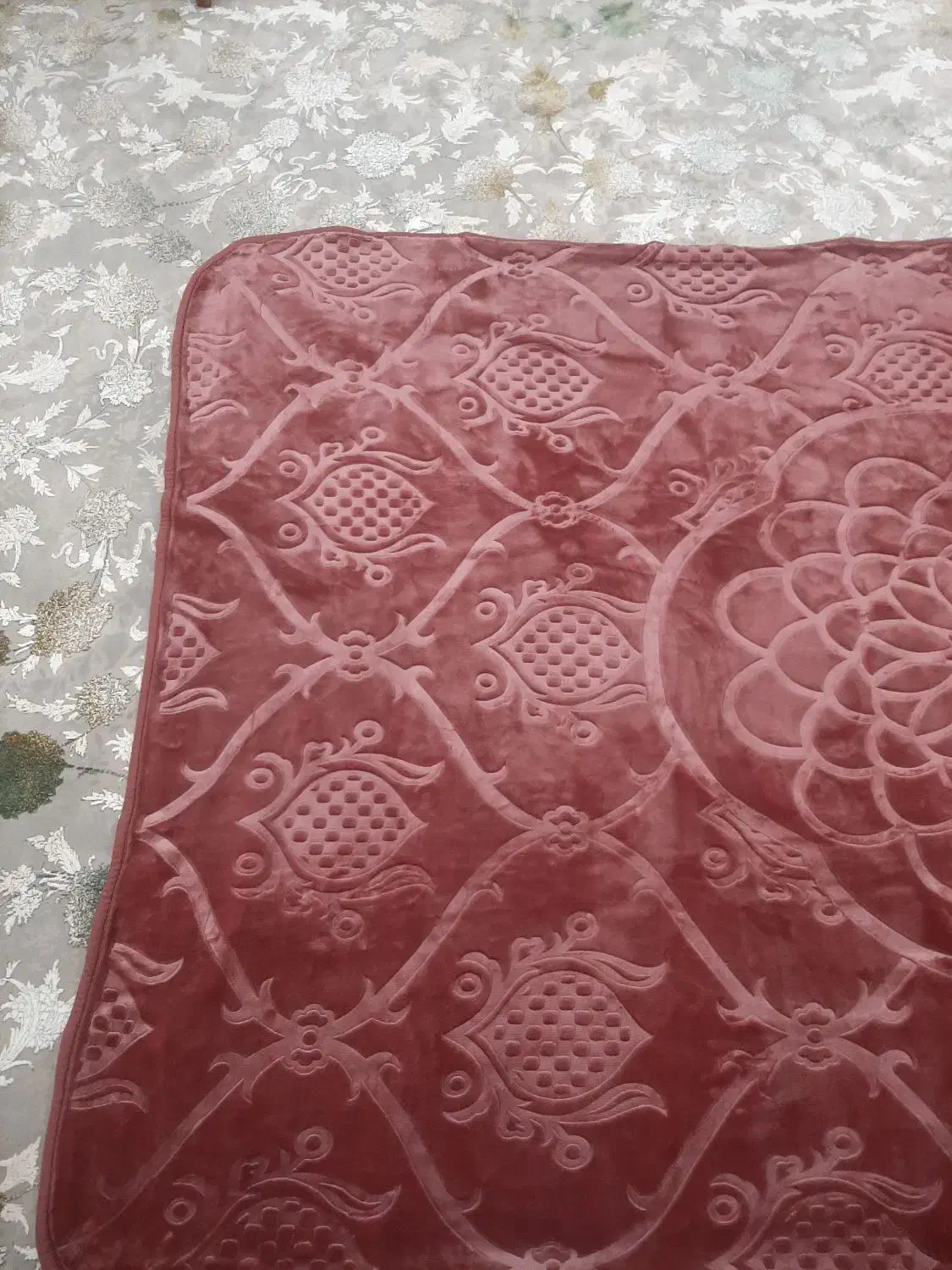 پتوی گلبافت تک نفره|رختخواب، بالش، پتو|هشتگرد, شهرک ریحانه|دیوار