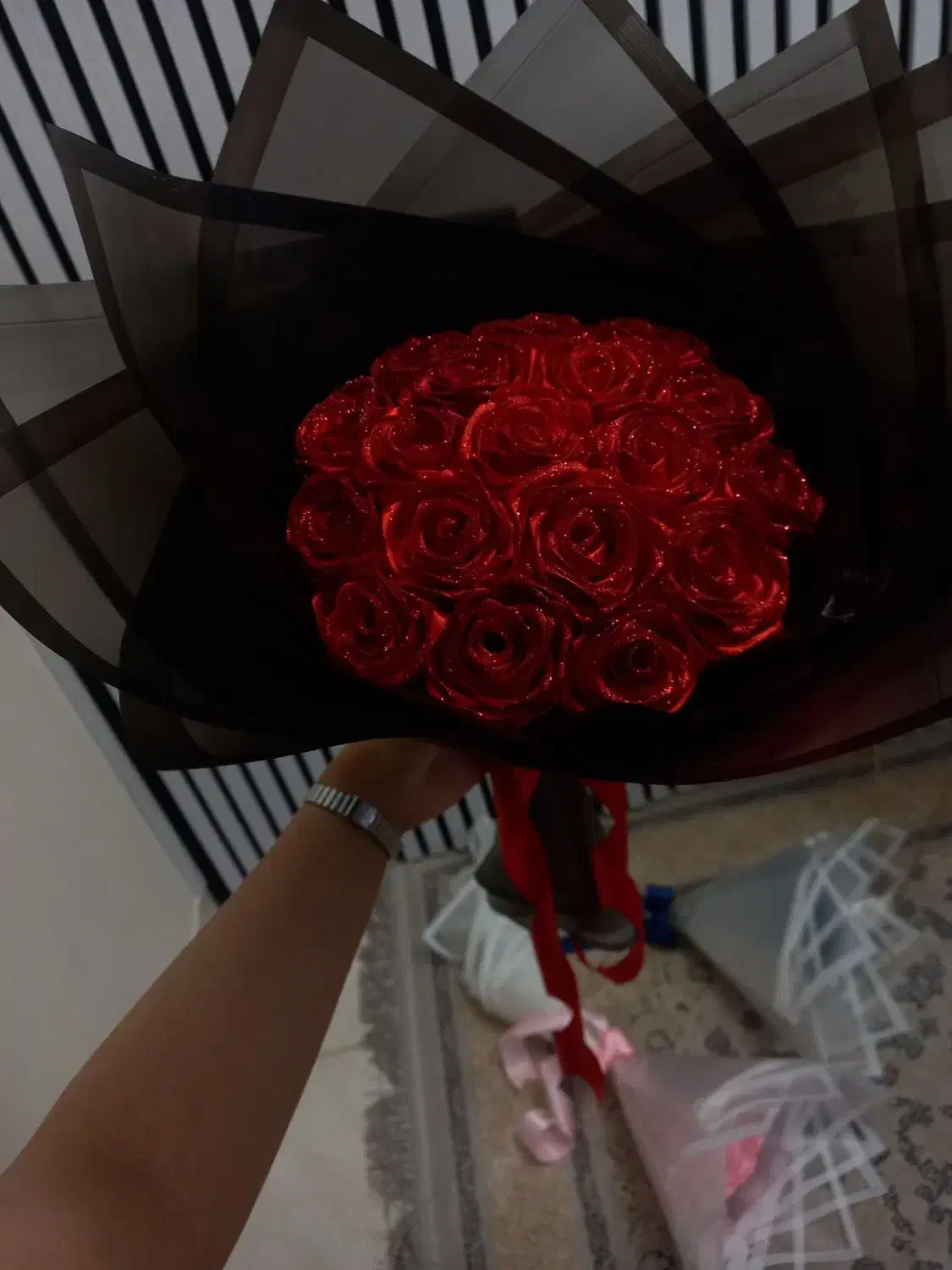 دسته گل آماده ۱۸ شاخه قرمز سوپر شاین (آماده ارسال)|گل و گیاه طبیعی|تهران, شهرک ولیعصر شمالی|دیوار