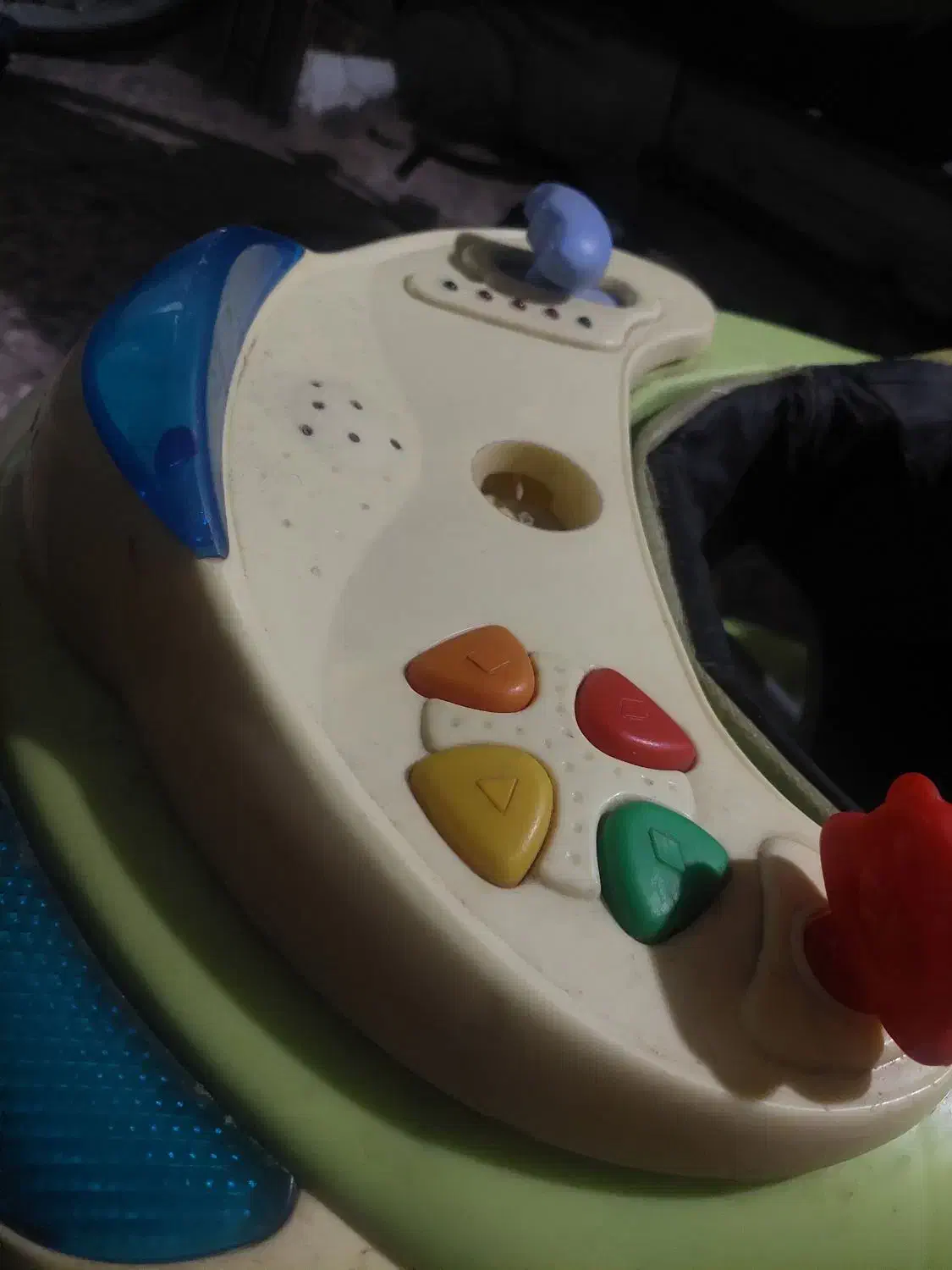 روروک سالم موزیکال|کالسکه و لوازم جانبی|قم, نیروگاه|دیوار