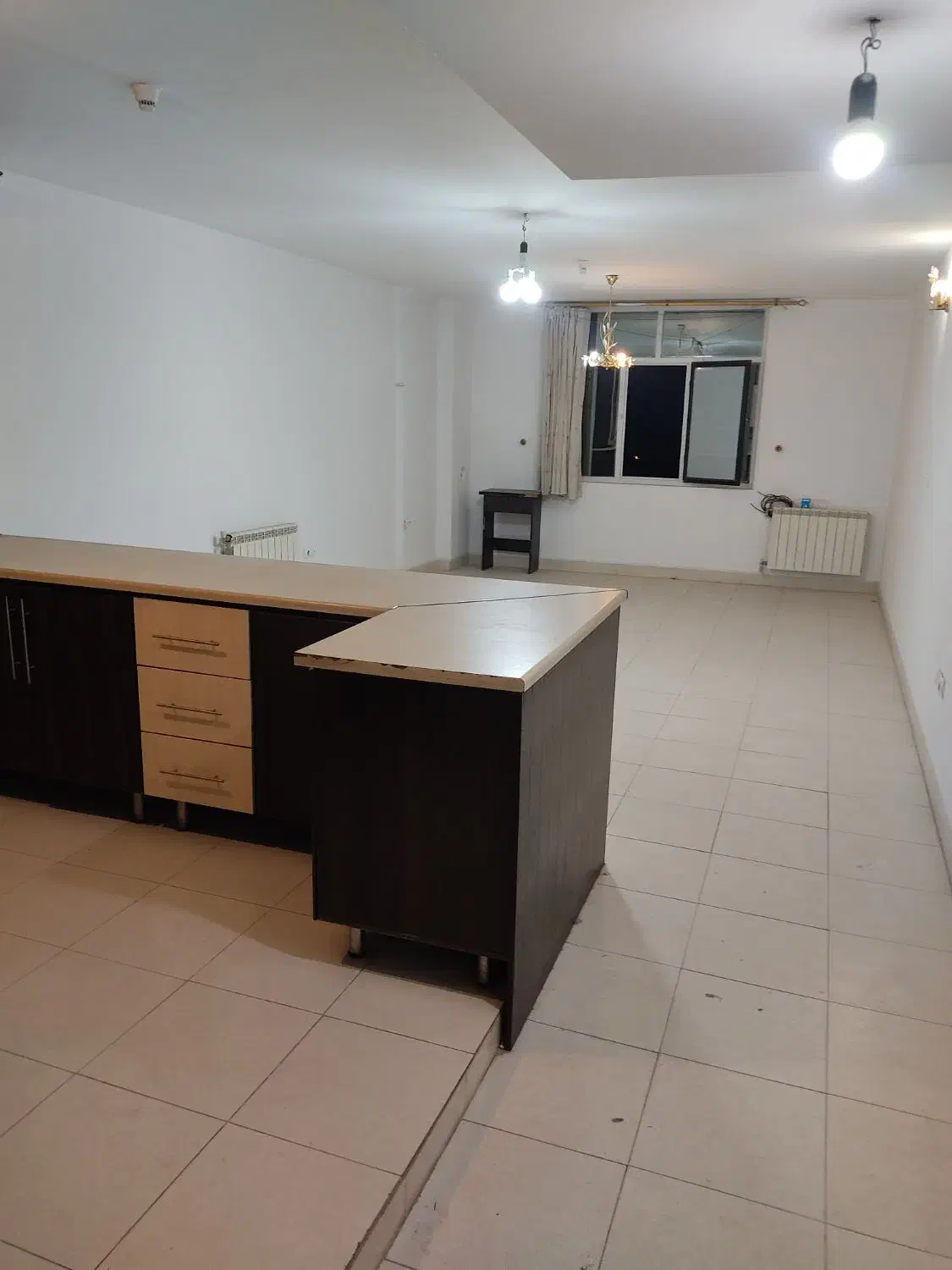 رهن کامل دو خ تخلیه زیر قیمت باغ تخت|اجارهٔ آپارتمان|شیراز, باغ تخت|دیوار