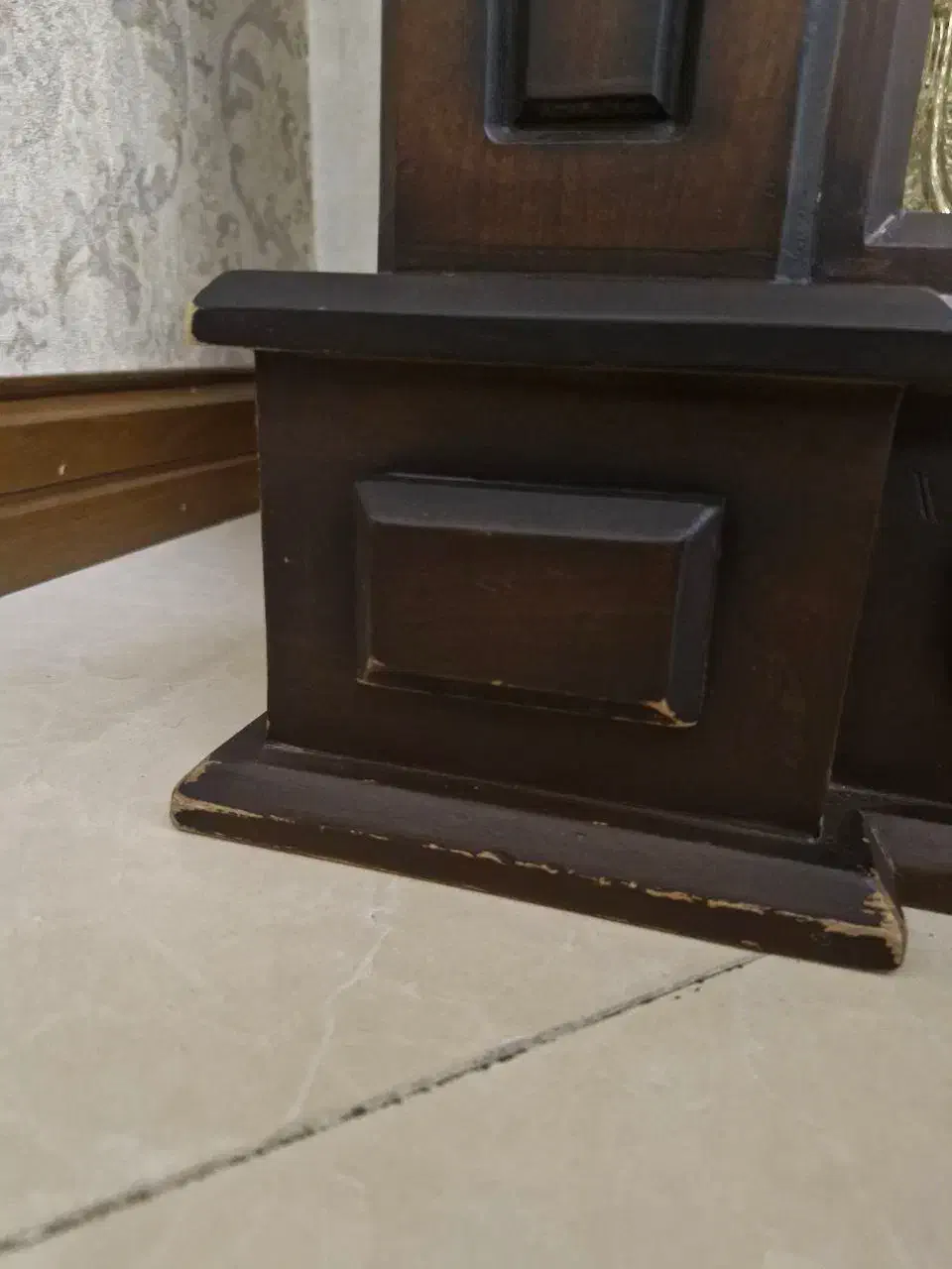 بوفه ۴ طبقه چوبی دارای آیینه و هالوژن|بوفه، ویترین، کنسول|تهران, مهران|دیوار