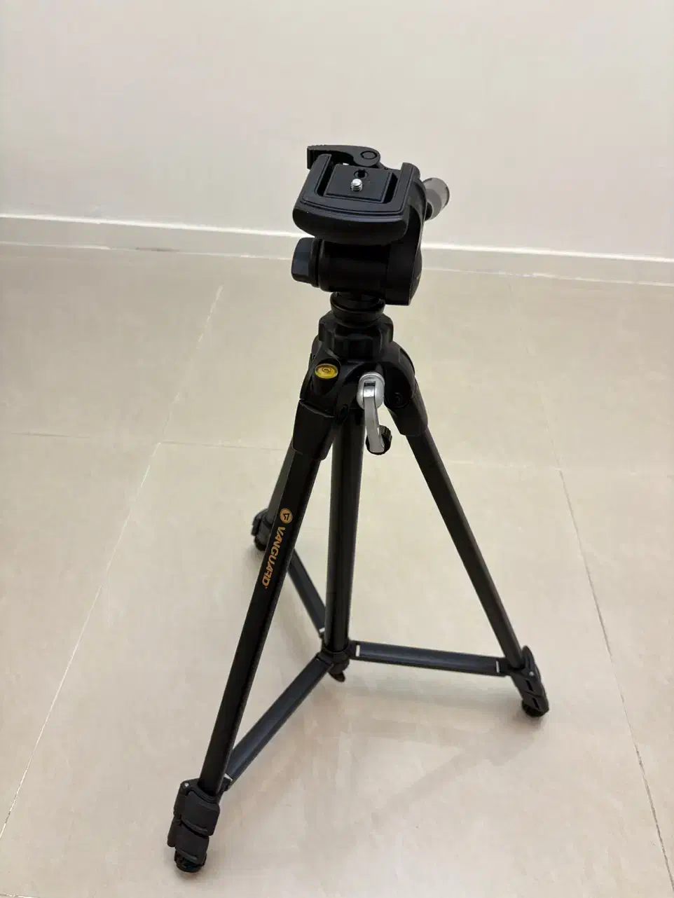 سه پایه دوربین|دوربین عکاسی و فیلمبرداری|تهران, ظفر|دیوار