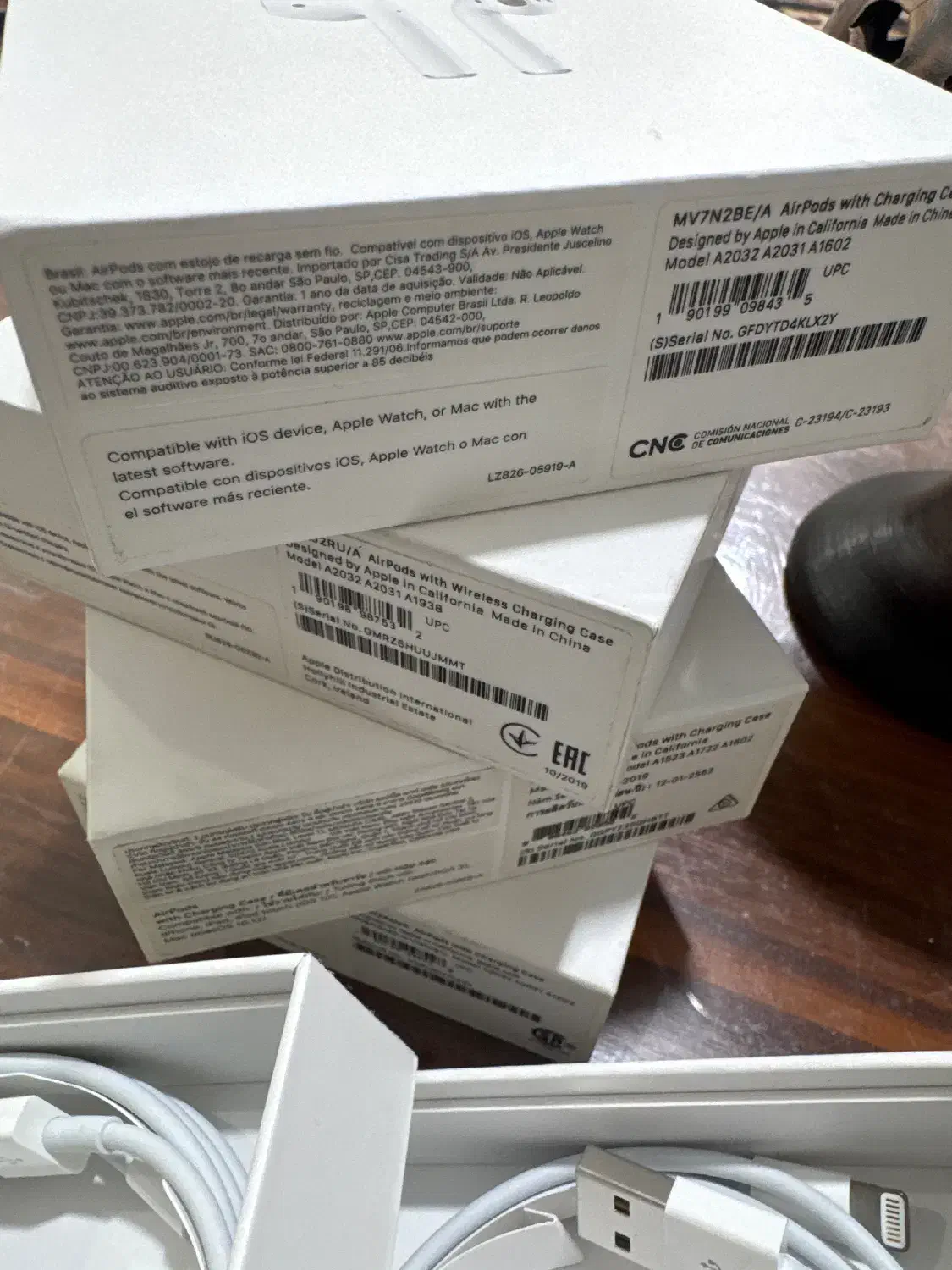 کابل و جعبه ایرپاد ۲ اصلی آیفون|لوازم جانبی موبایل و تبلت|دماوند, گیلاوند|دیوار