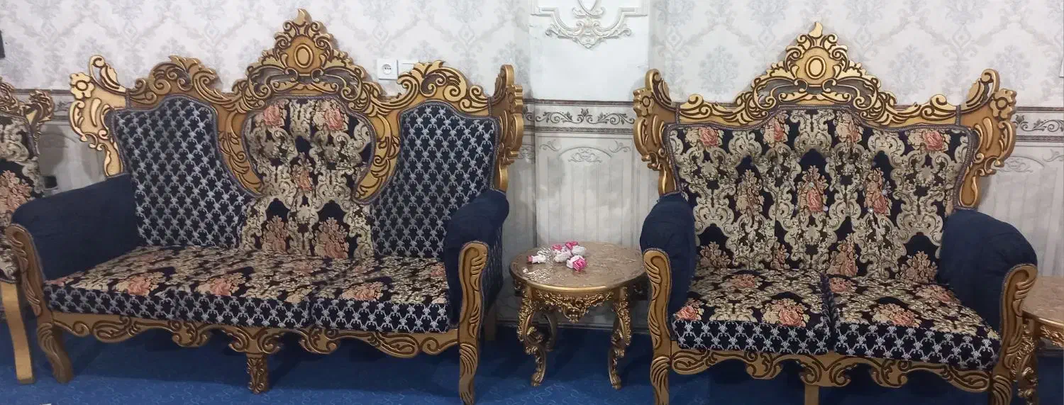 مبل ۹نفره  با جلو مبلی بسیار شیک وتمیز نیمه سلطنتی|مبلمان خانگی و میز عسلی|نسیم‌شهر, |دیوار