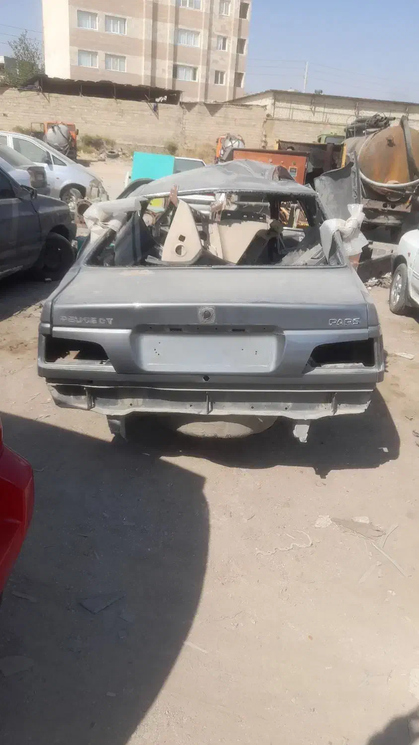 اتاق پژو پارس تیوفایو درب صندوق کاپوت گلگیر|قطعات یدکی و لوازم جانبی|شیراز, باهنر|دیوار