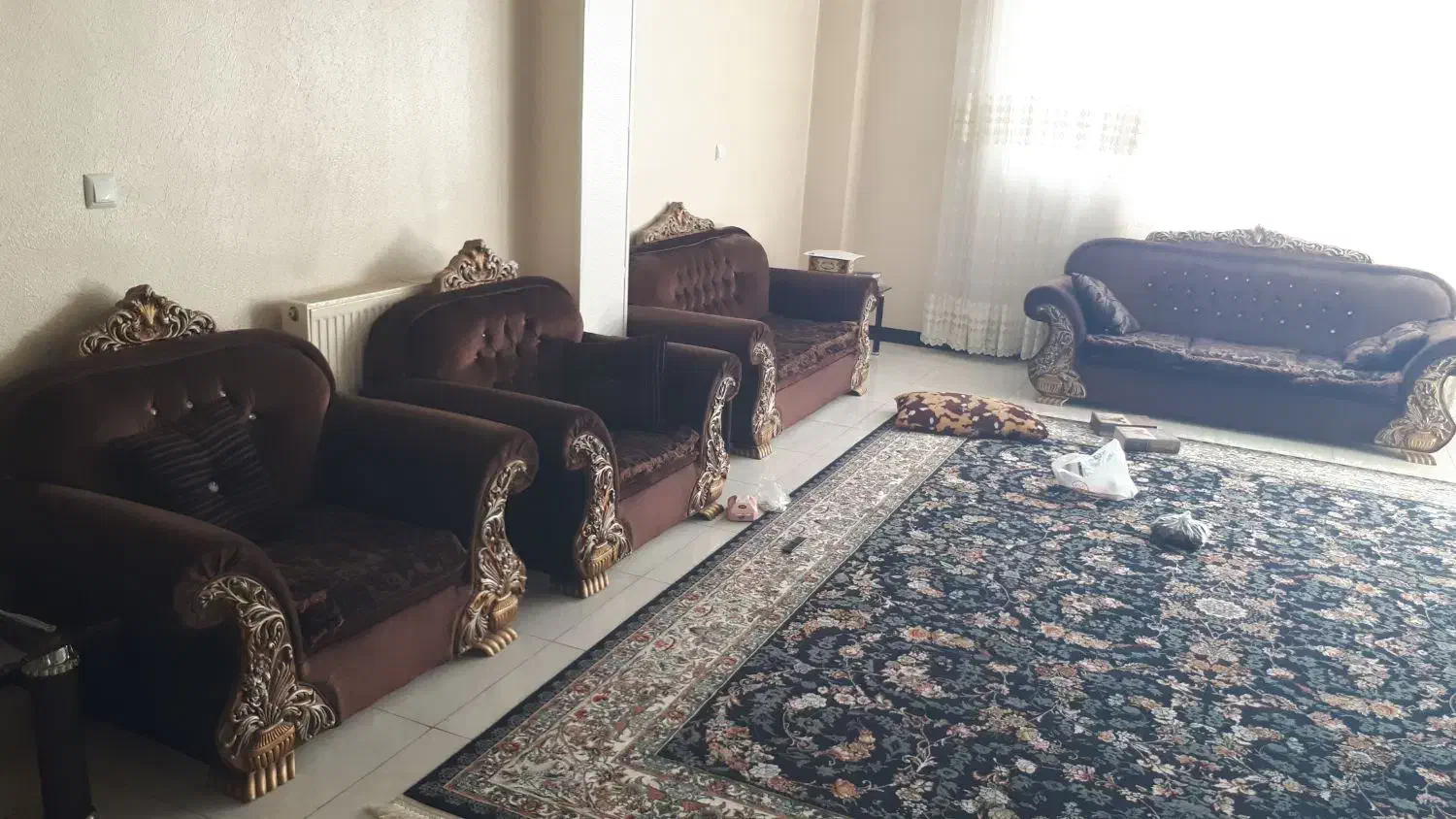 مبل۷نفره|مبلمان خانگی و میز عسلی|شاهین‌شهر, اقبال لاهوری|دیوار