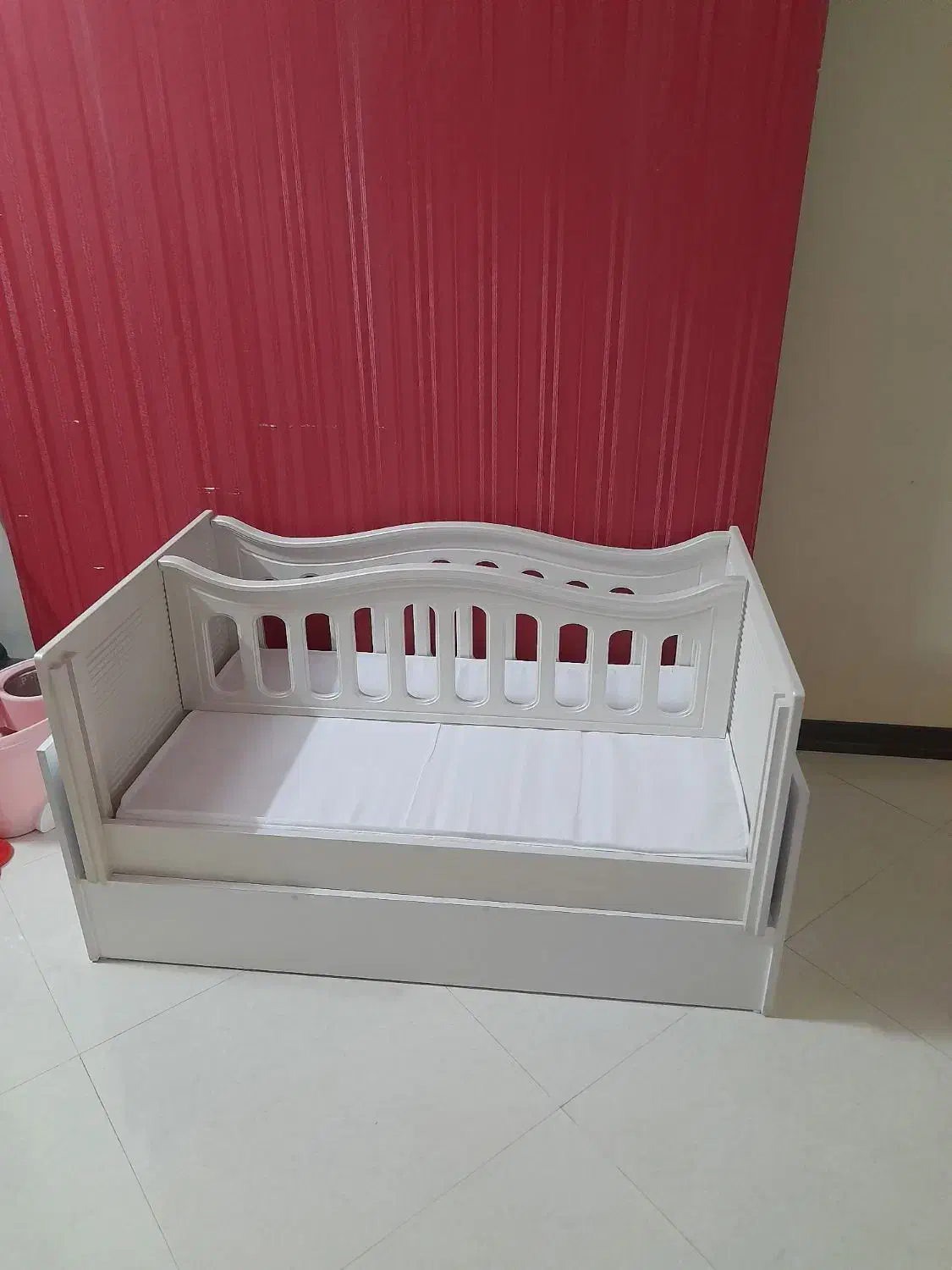 تخت خواب بچه|تخت و صندلی بچه|مشهد, امام رضا (ع)|دیوار