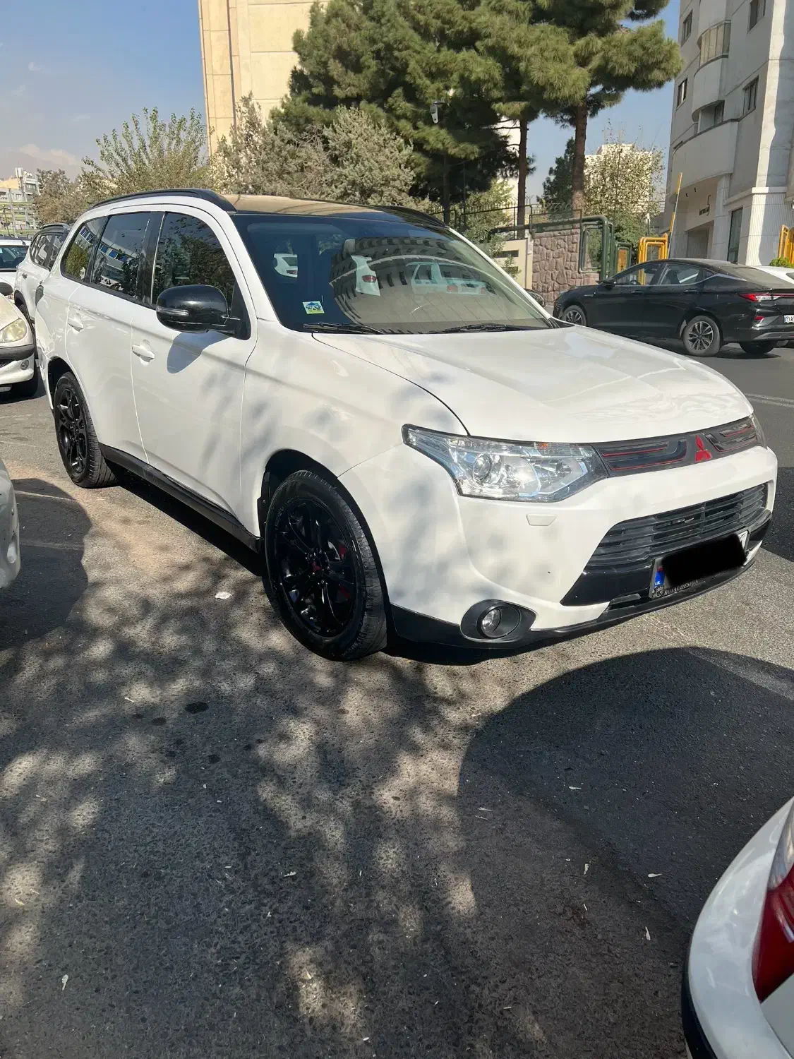 میتسوبیشی اوتلندر ۲۰۱۵ تیپ ۳|خودرو سواری و وانت|تهران, شهرک پردیسان|دیوار