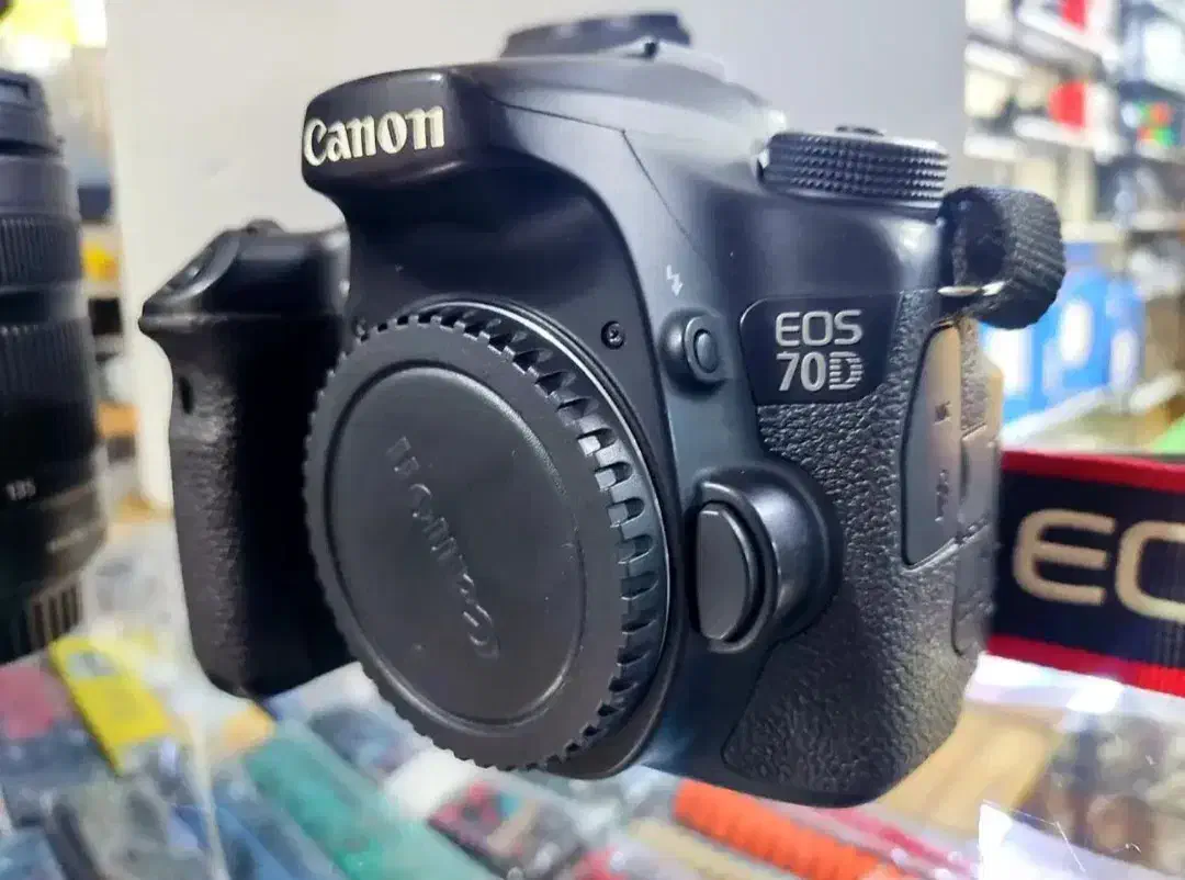 دوربین کنون ۷۰ دی با لنز ۱۸.۱۳۵|دوربین عکاسی و فیلم‌برداری|قم, دورشهر|دیوار