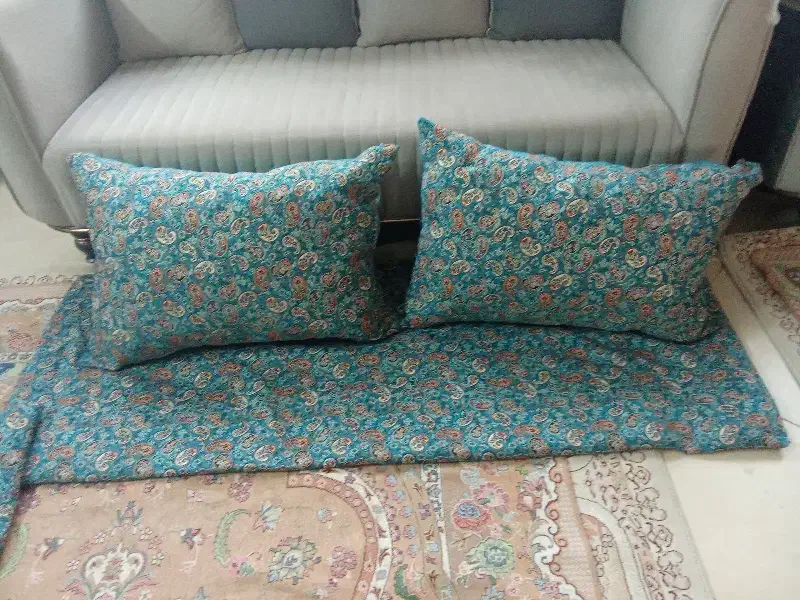 پشتی و تشک ترمه|پشتی|دماوند, دماوند|دیوار